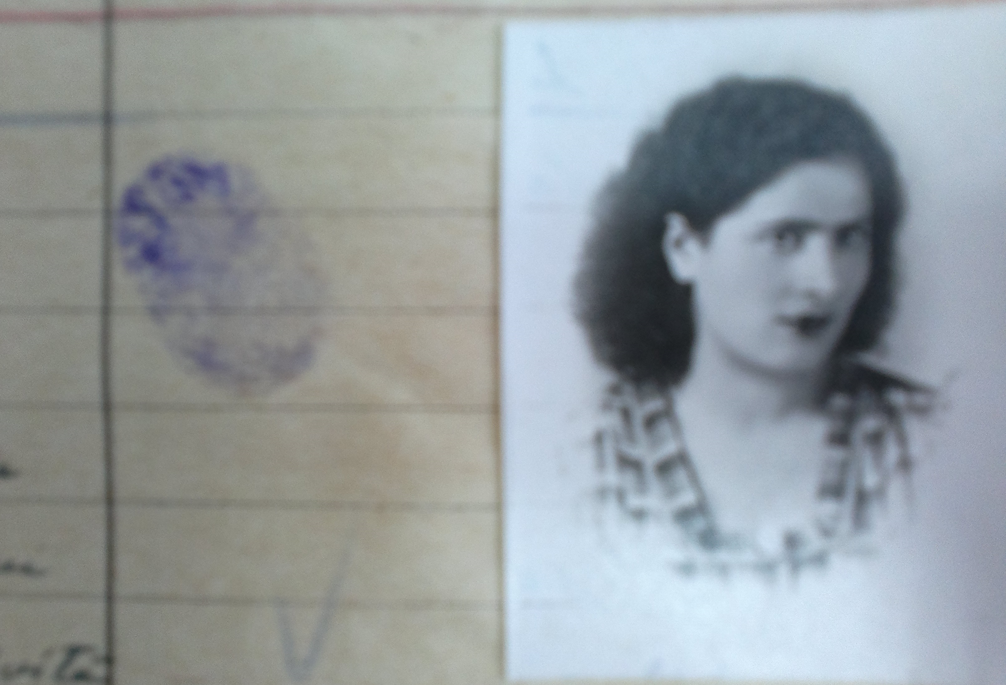 REPORTAJ: Prostituția în interbelic, o meserie legală făcută de nevoie, plictiseală sau plăcere| FOTO DOCUMENT