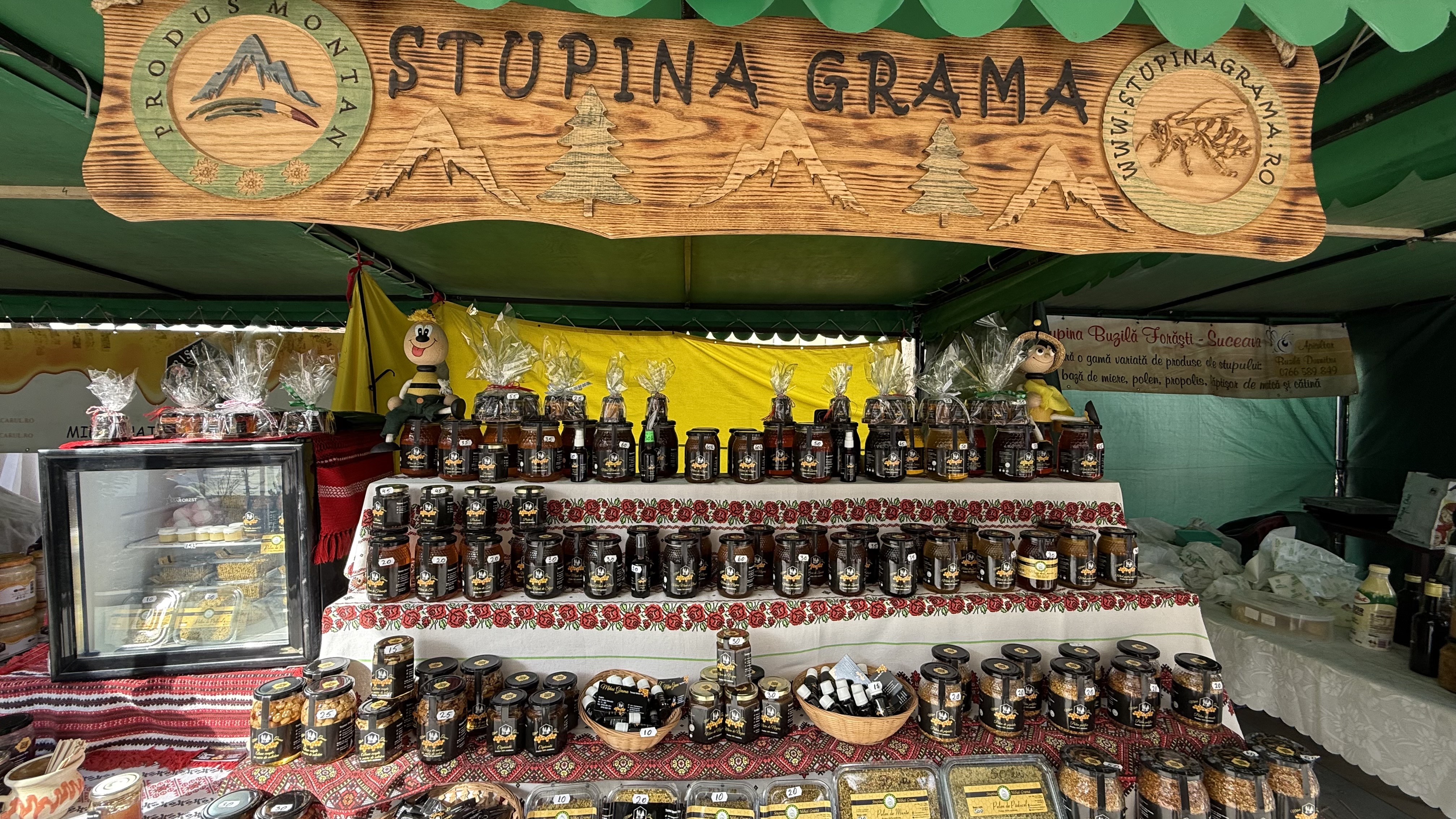 „Băutura dacilor de pe vremea lui Burebista” se vinde în București! Poveștile oamenilor din spatele mierii