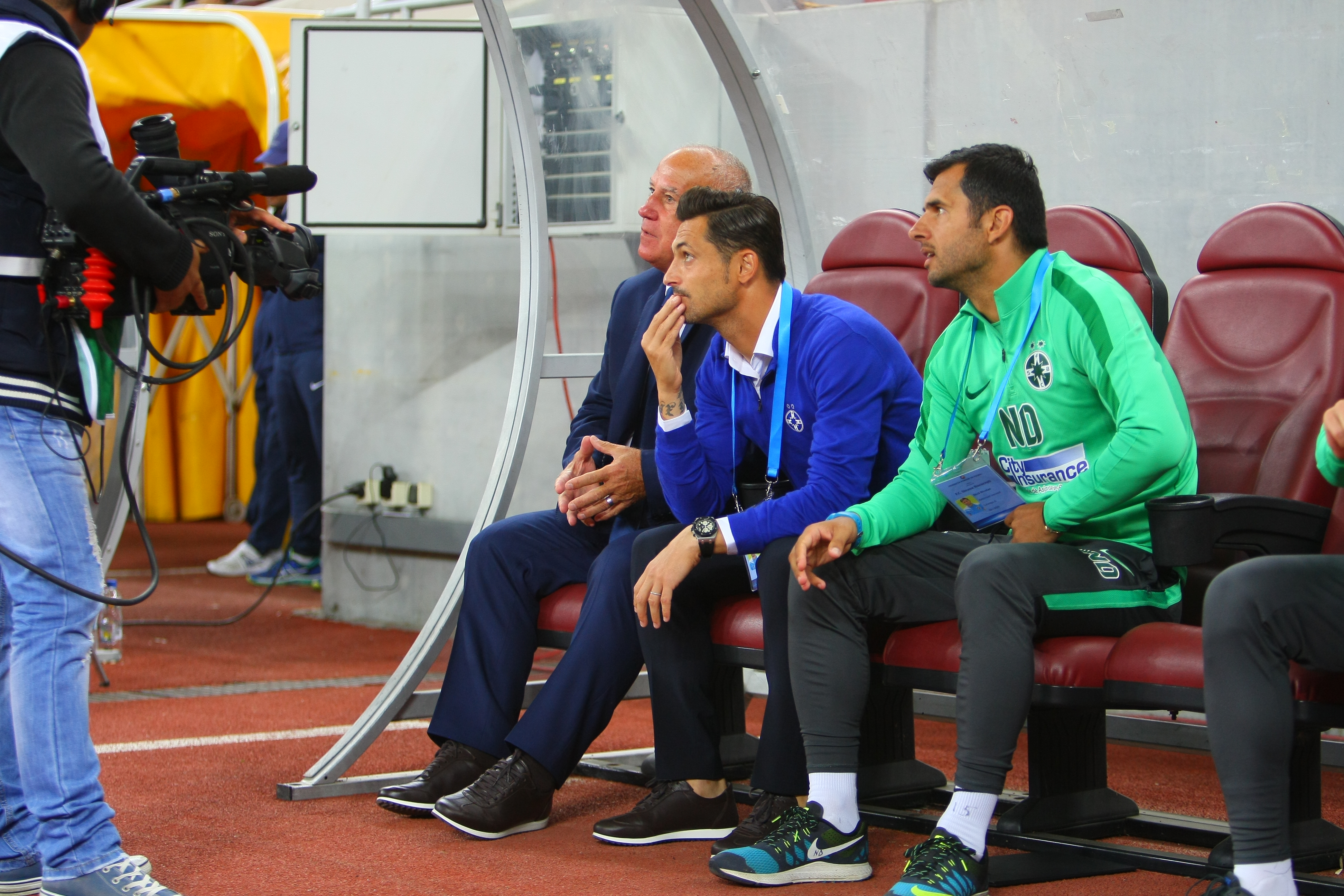 Liga I: Steaua - FC Voluntari 3-1. ^Hamroun, Chipciu și Stanciu l-au ridicat de pe bancă pe Rădoi, antrenorul fără licență al campioanei. Odată cu el, și pe ”principalul”-marionetă Țiți Dumitriu / GALERIE FOTO
