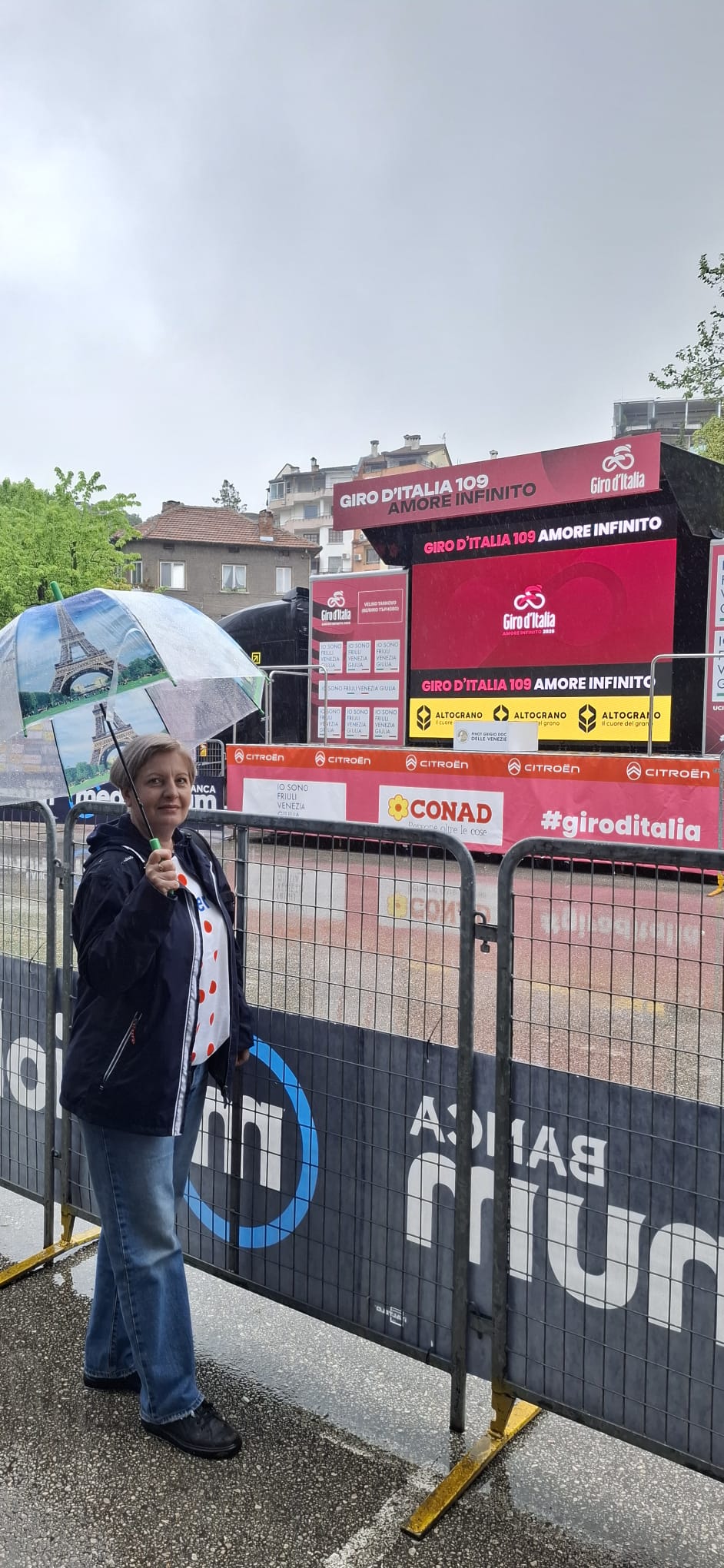 Ce ne-a plăcut și ce nu ne-a plăcut la Il Giro 2026 din Bulgaria. Cum au făcut speculă oficială și de ce am ajuns noi cu pantalonii rupți în tur și rutierii în fundul gol!