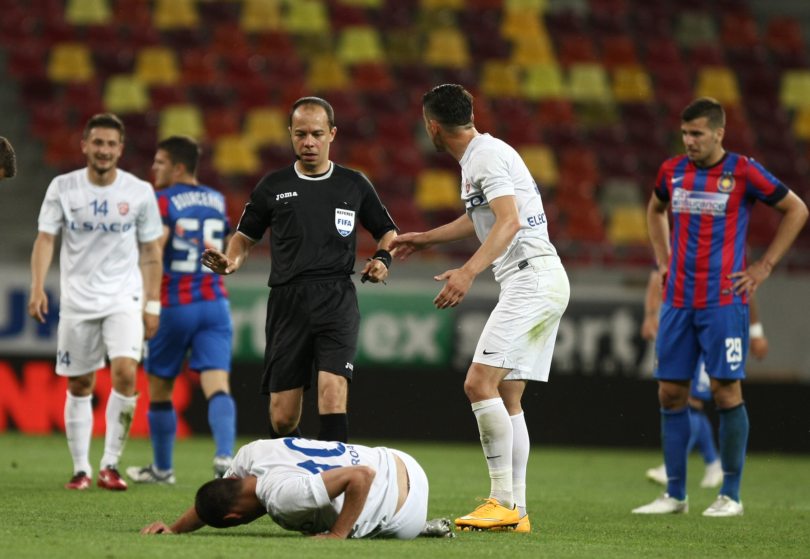 ASTRA - ASA 3-1 şi STEAUA - FC BOTOŞANI 2-0. Rocada mare / VIDEO
