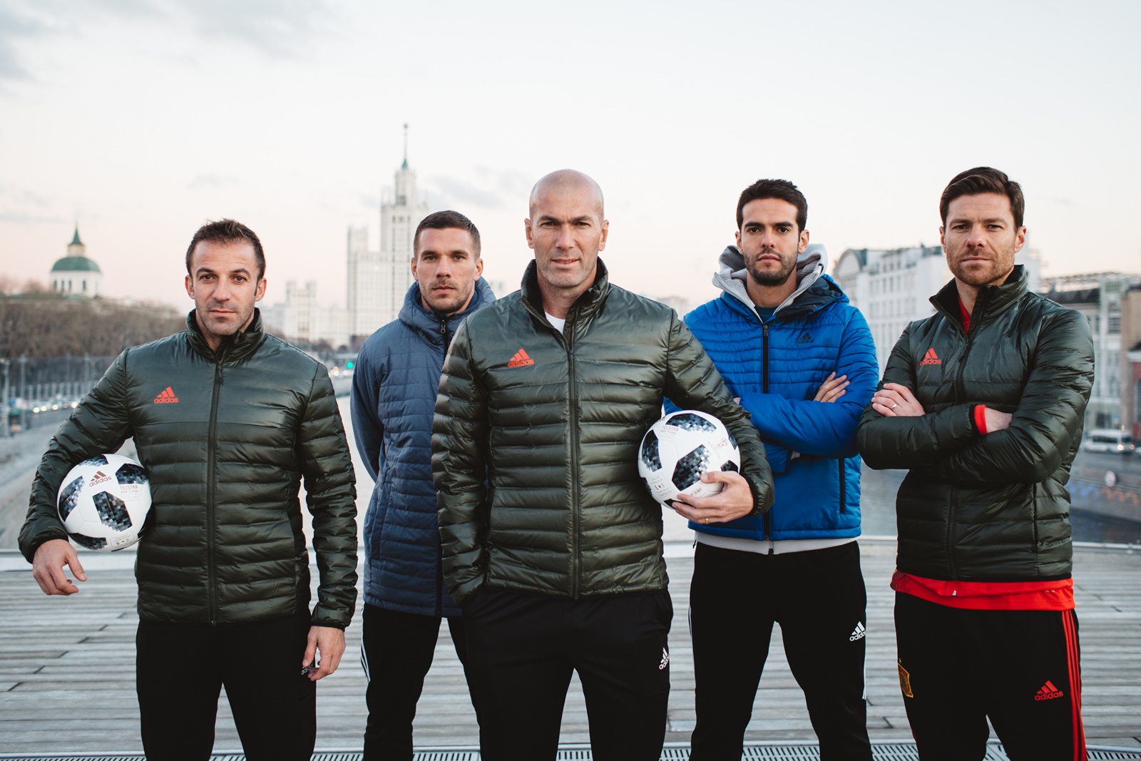 Mingea oficială a Campionatului Mondial 2018. Telstar 18 e balonul cu care se va juca în Rusia | FOTO