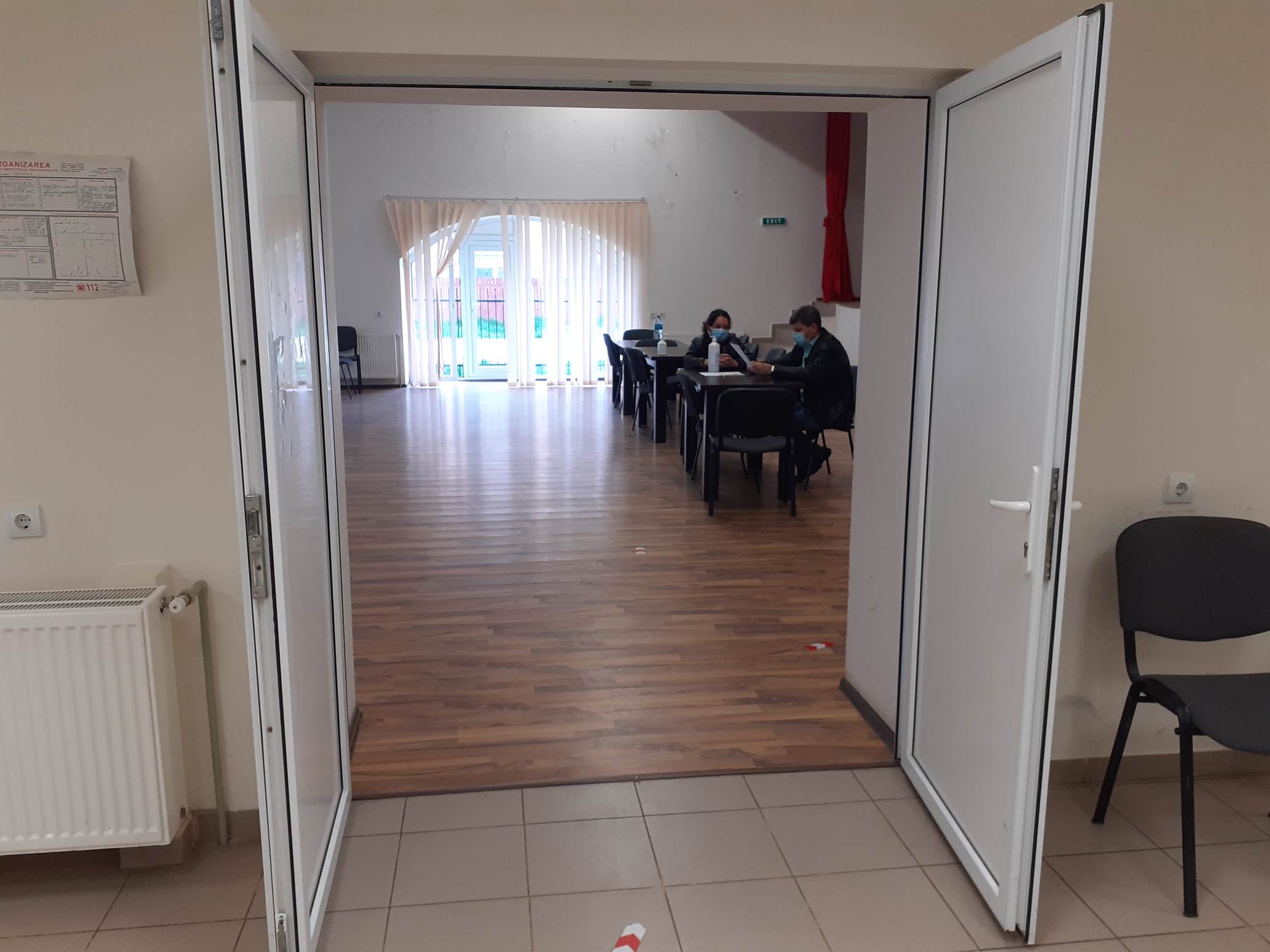 REPORTAJ. În satul lui Valeriu Gheorghiță, oamenii se mândresc cu „Vali”, dar se lasă așteptați la vaccinare
