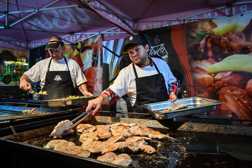 S-a dat cep la CibinFest 2016! 1.000 de butoaie de bere, concerte și mâncăruri alese sunt pregătite pentru participanți FOTO&VIDEO