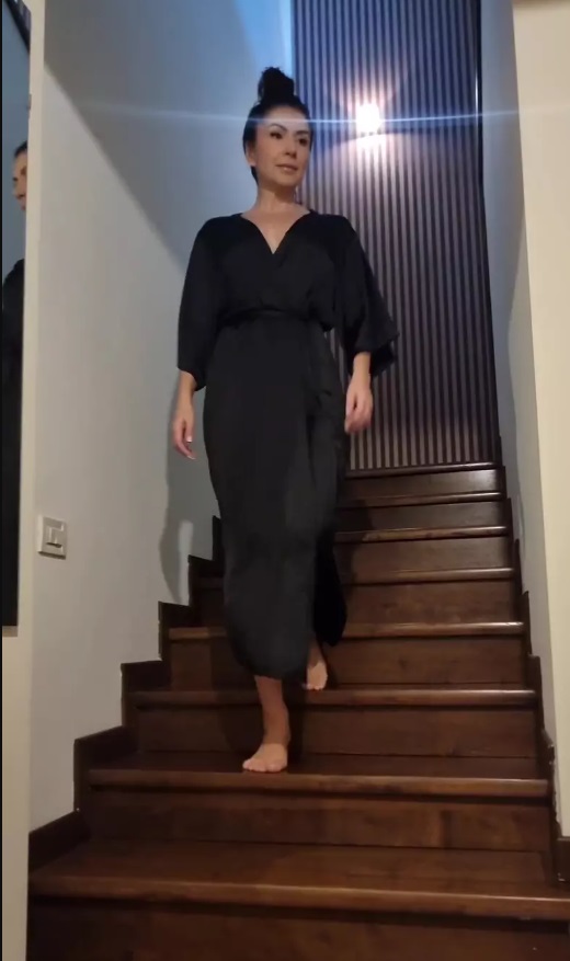 Imagini cu apartamentul în care locuiesc Carmen Brumă și Mircea Badea: „Nu mai stau în chirie. M-am hotărât să mă așez la casa ei”