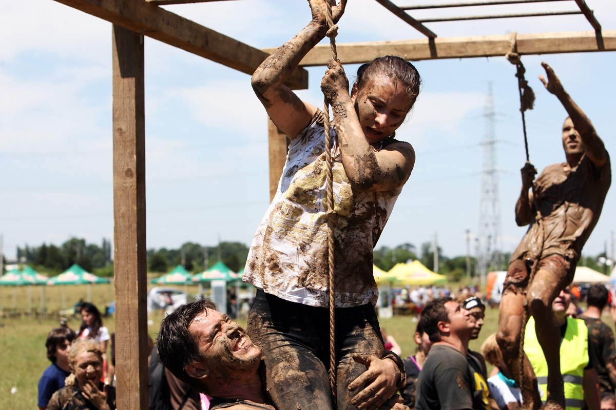 Marea noroială! Fotoreportaj Ultimate Mudness 2015, din Pădurea Motoc, de la Mogoșoaia