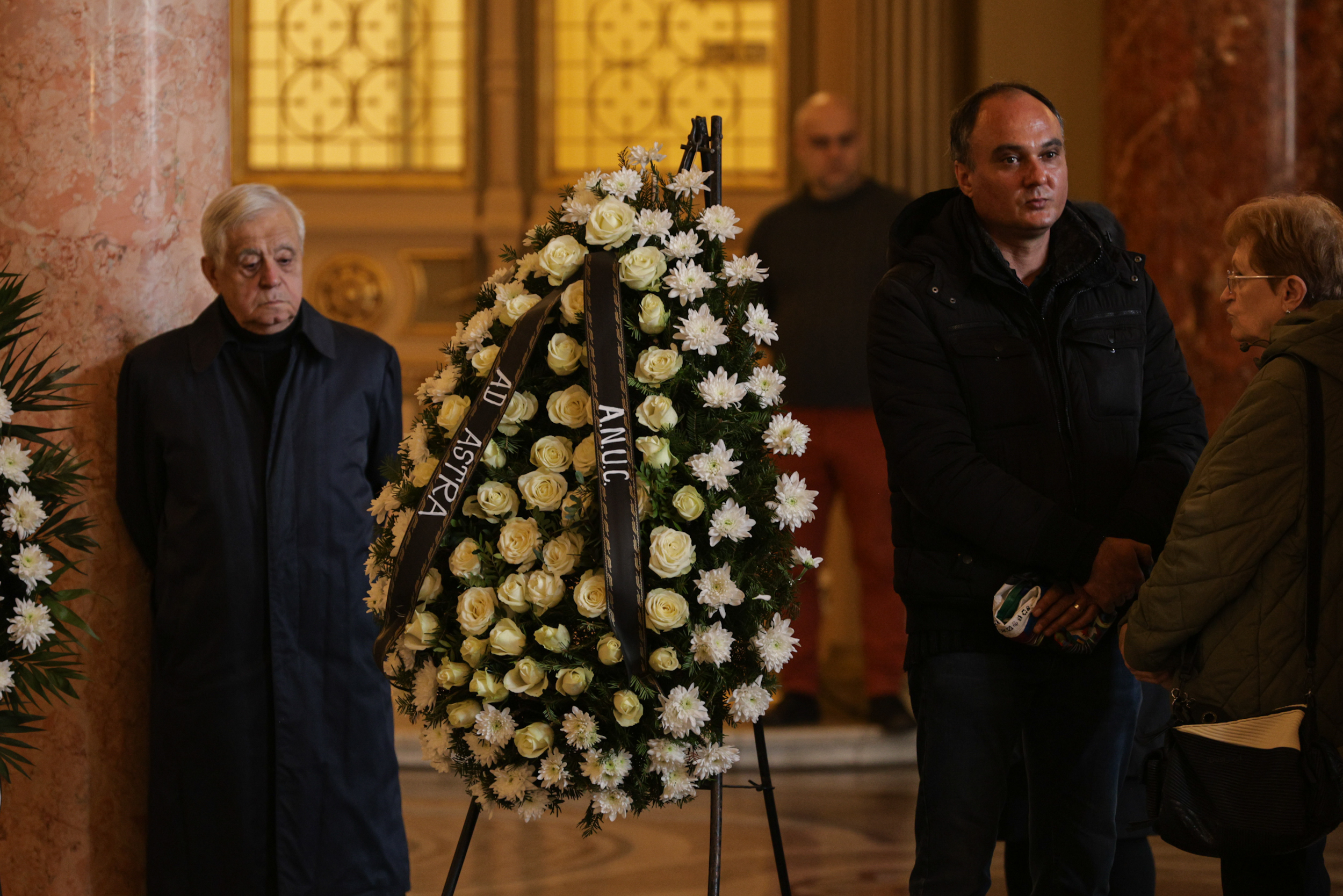 Ultim omagiu în memoria lui Nicolae Manolescu, luni, la Ateneul Român. Criticul literar va fi înmormântat la Râmnicu Vâlcea