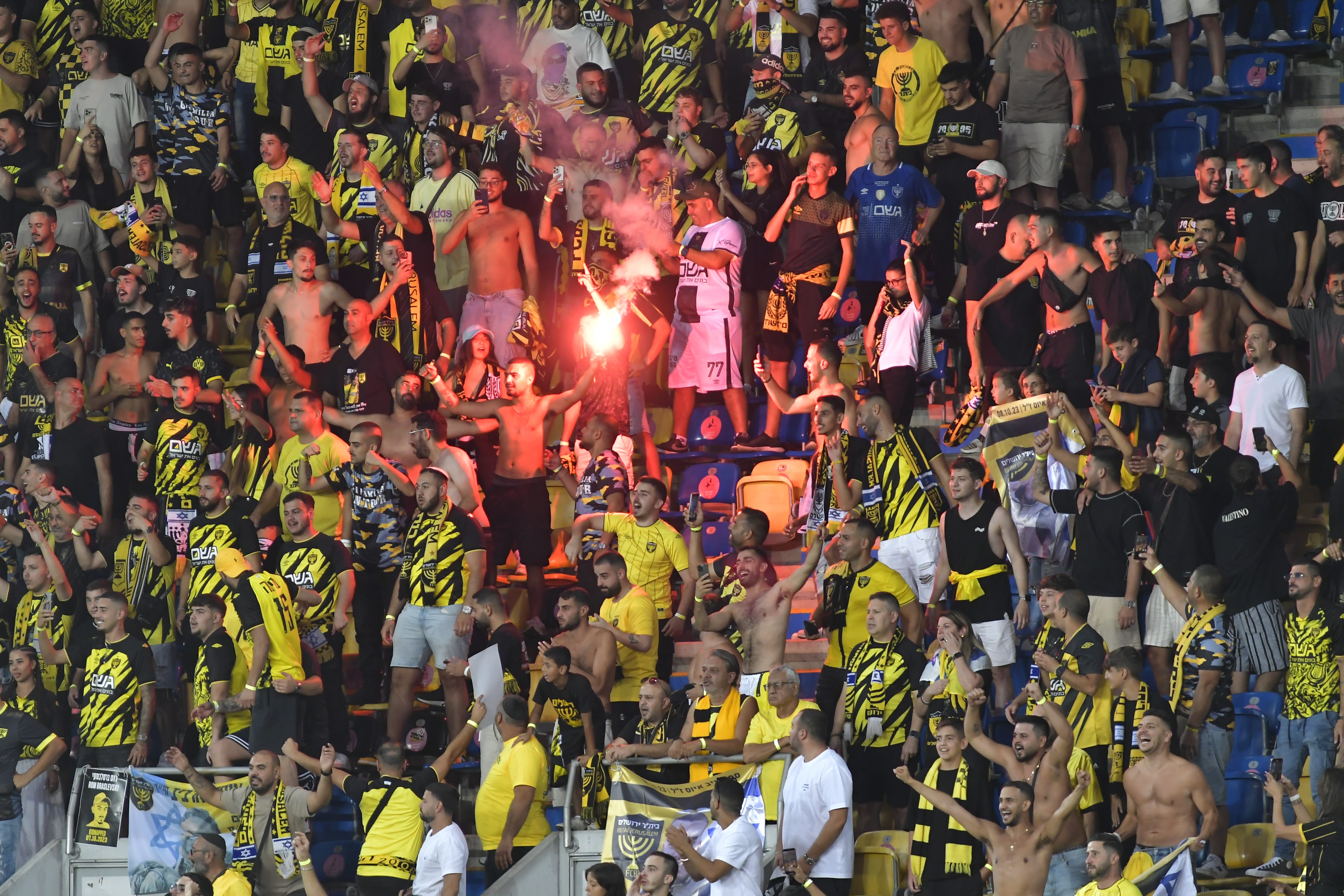 Familia lui Rom Braslavsky, împiedicată să afișeze mesaje pentru eliberarea lui, la meciul Beitar - Riga, de la Ploiești: „UEFA, antisemitism și ipocrizie”