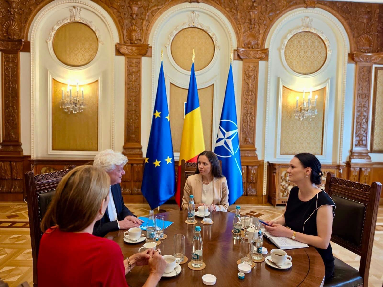 Mirabela Grădinaru, schimbare neașteptată de stil. Cum a apărut partenera lui Nicușor Dan la întâlnirea cu UNICEF