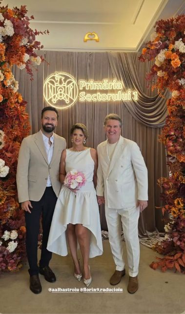 Imagini de la cununia civilă lui Florin Răducioiu cu Andreea
