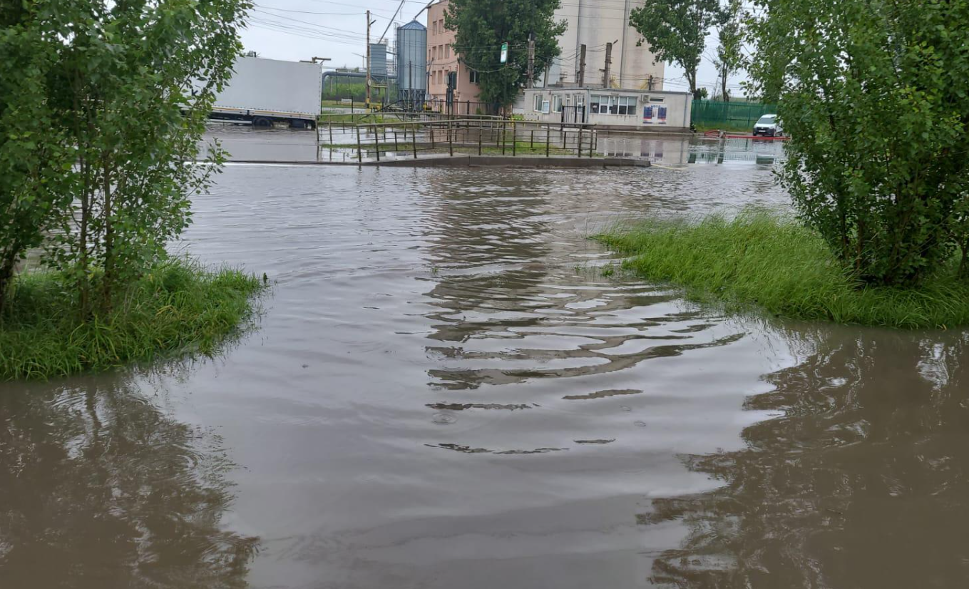 România, sub amenințarea inundațiilor în următoarele zile: Primăriile din București au fost avertizate, întâlnire de urgență la Ministerul Mediului