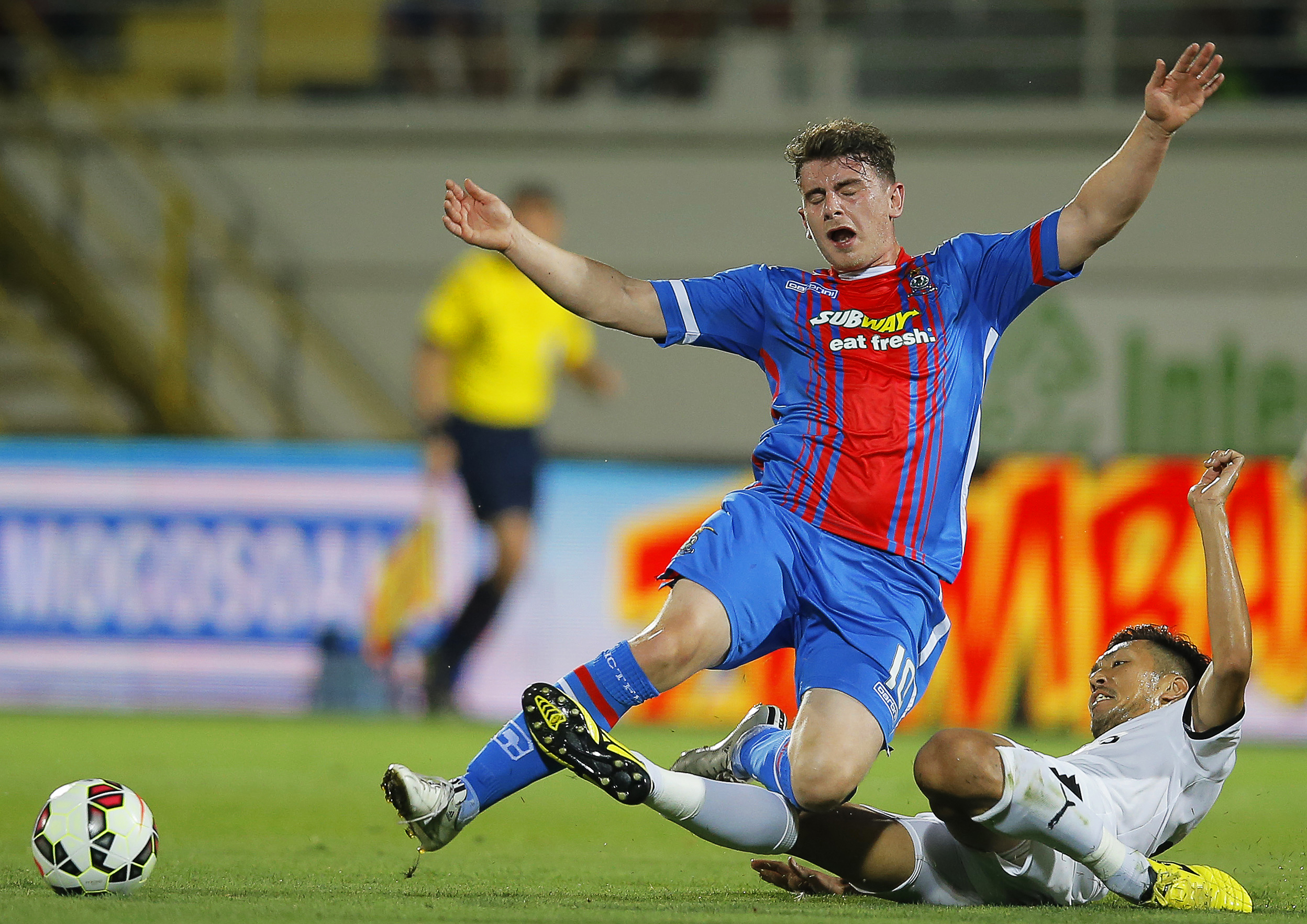 LIGA EUROPA, turul 2, retur: Botoșani - Legia 0-3 (în tur: 0-1) / Astra - Inverness 0-0 (1-0). ^Polonezii au făcut LEGEA cu clovnii Cordoș și Acsinte. Echipa lui Șumudică, zgârcită cu golurile cu scoțienii! West Ham, viitoarea adversară