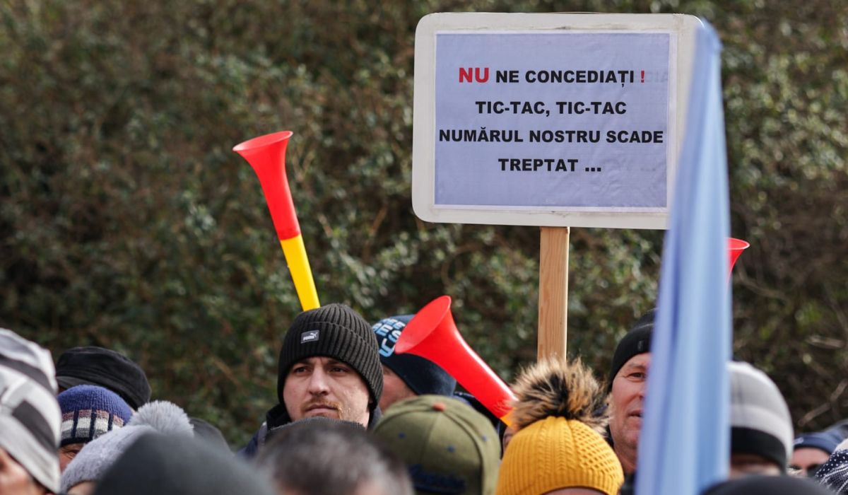 Proteste în fața Ministerului Economiei. Sindicatul Liber Navalistul cere salvarea Șantierului Mangalia: „Să fim vigilenți cu investitorii care vin”