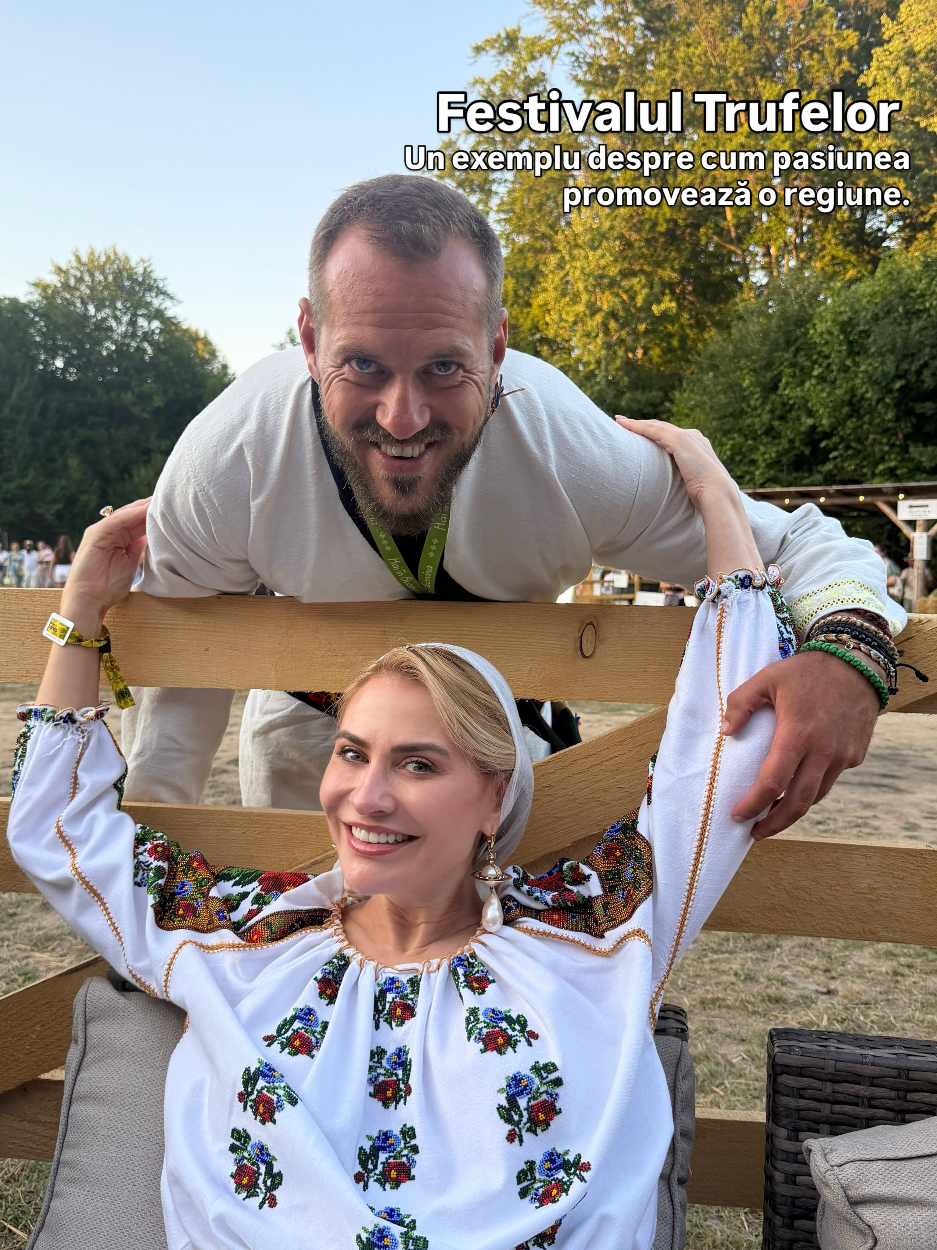 Cum a apărut Adina Buzatu la o mănăstire din Bucovina, alături de fiica ei și logodnicul acesteia. „M-am întors acasă cu o convingere mai puternică”
