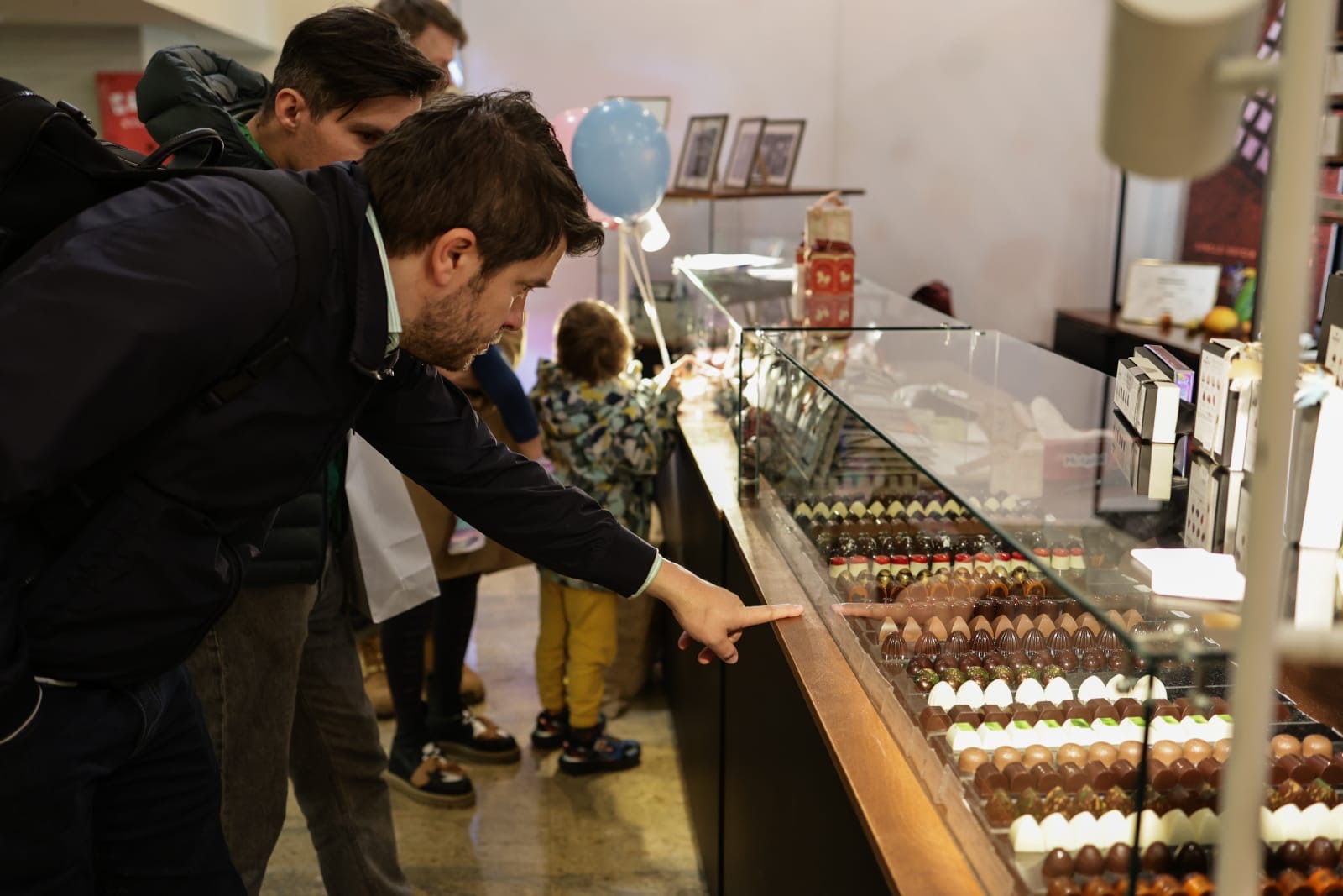 „Ciocolata lui Eminescu” și pralinele cu bere, vedetele festivalului Chocolate Saga, de la Biblioteca Națională