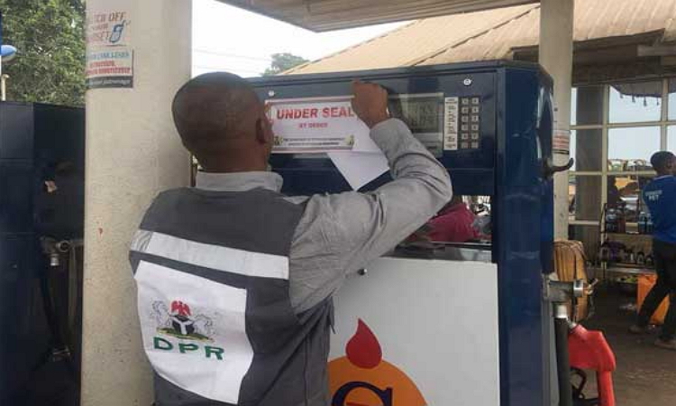 NMDPRA seals 4 filling stations, 2 gas stations in Akwa Ibom over licensing