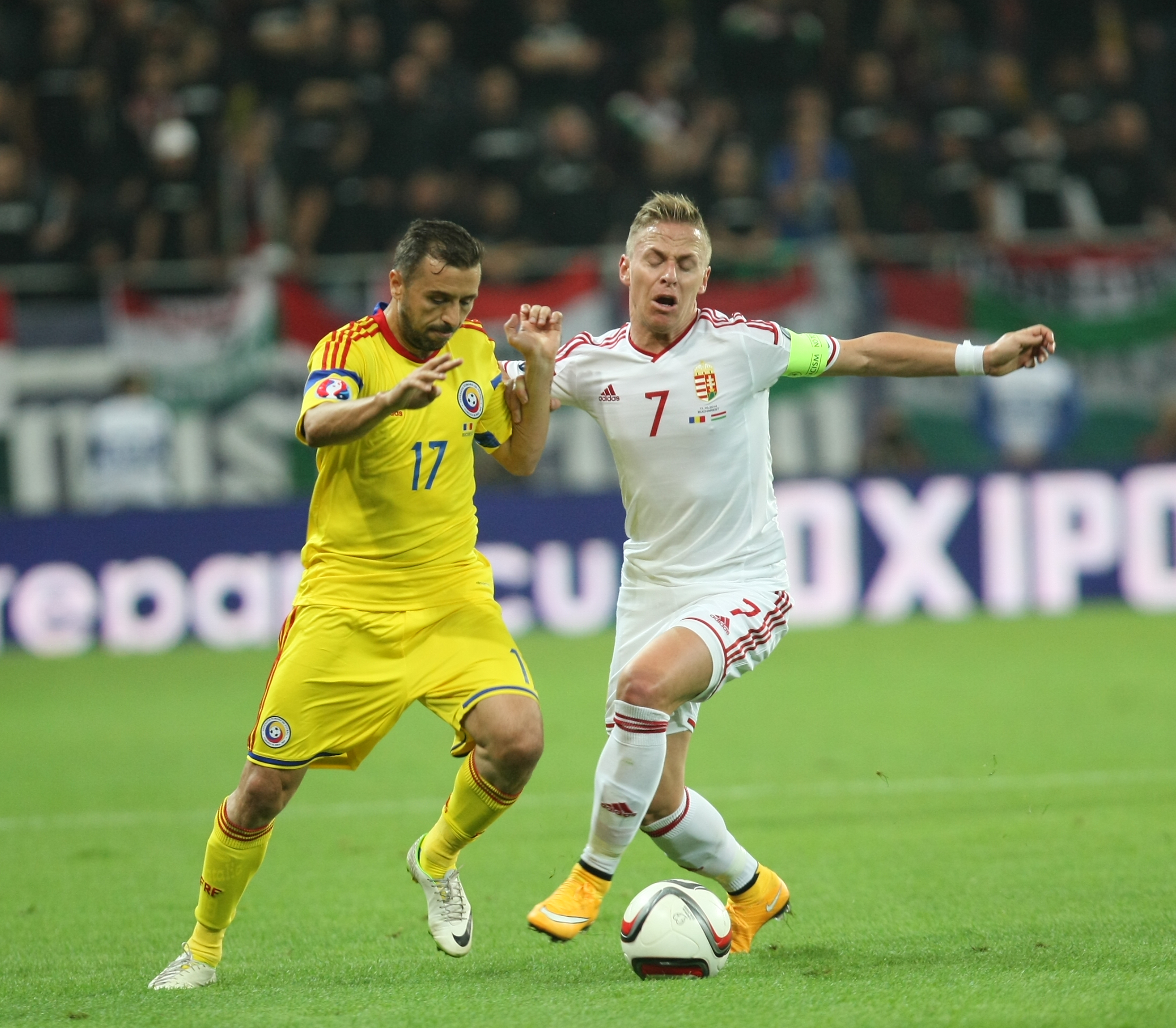 LIVE BLOG / FOTO&VIDEO. MECIUL ANULUI, ROMÂNIA - UNGARIA 1-1