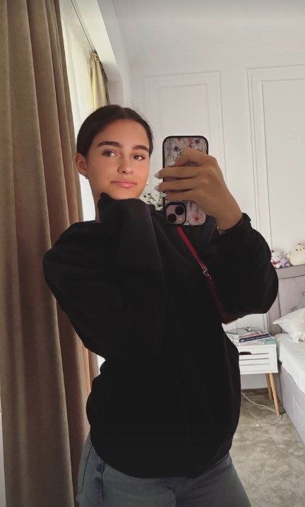 Imagini rare cu fiica lui Gabi Tamaș. Selena are 13 ani și este extrem de frumoasă