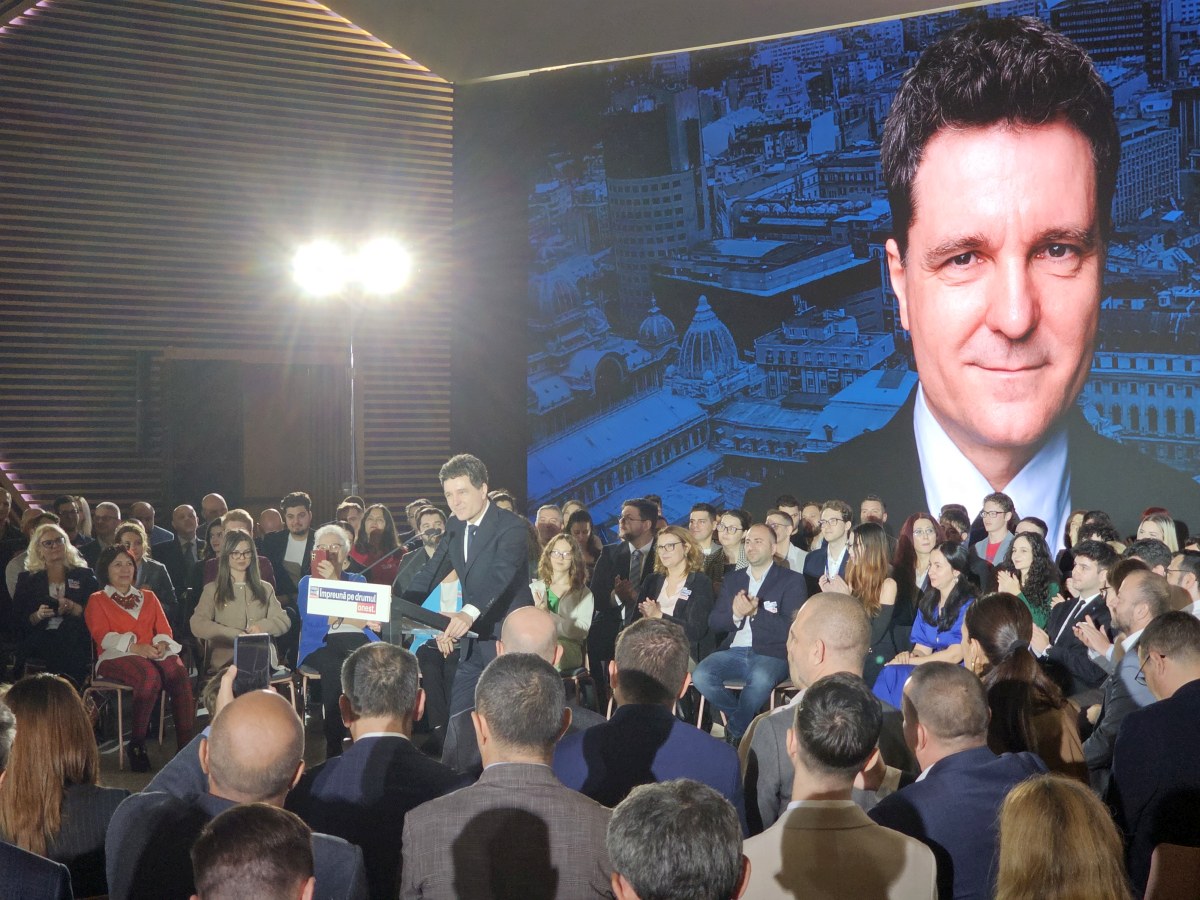 Cătălin Drulă și-a lansat candidatura la Primăria Capitalei alături de Nicușor Dan, primul președinte care merge la un astfel de eveniment