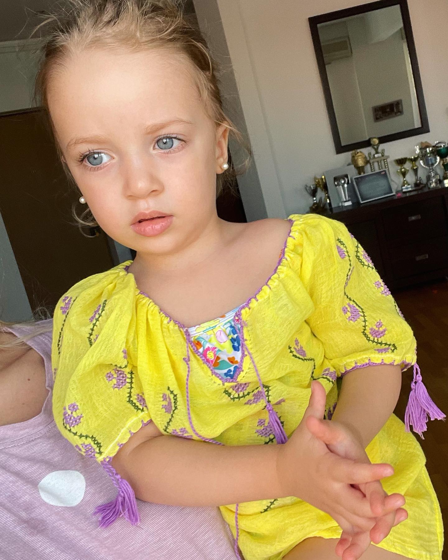 Cum arată fetița lui Augustin Viziru. Maria a apărut pentru prima dată la TV cu tatăl ei: „E frumoasă pentru că seamănă cu mama ei”