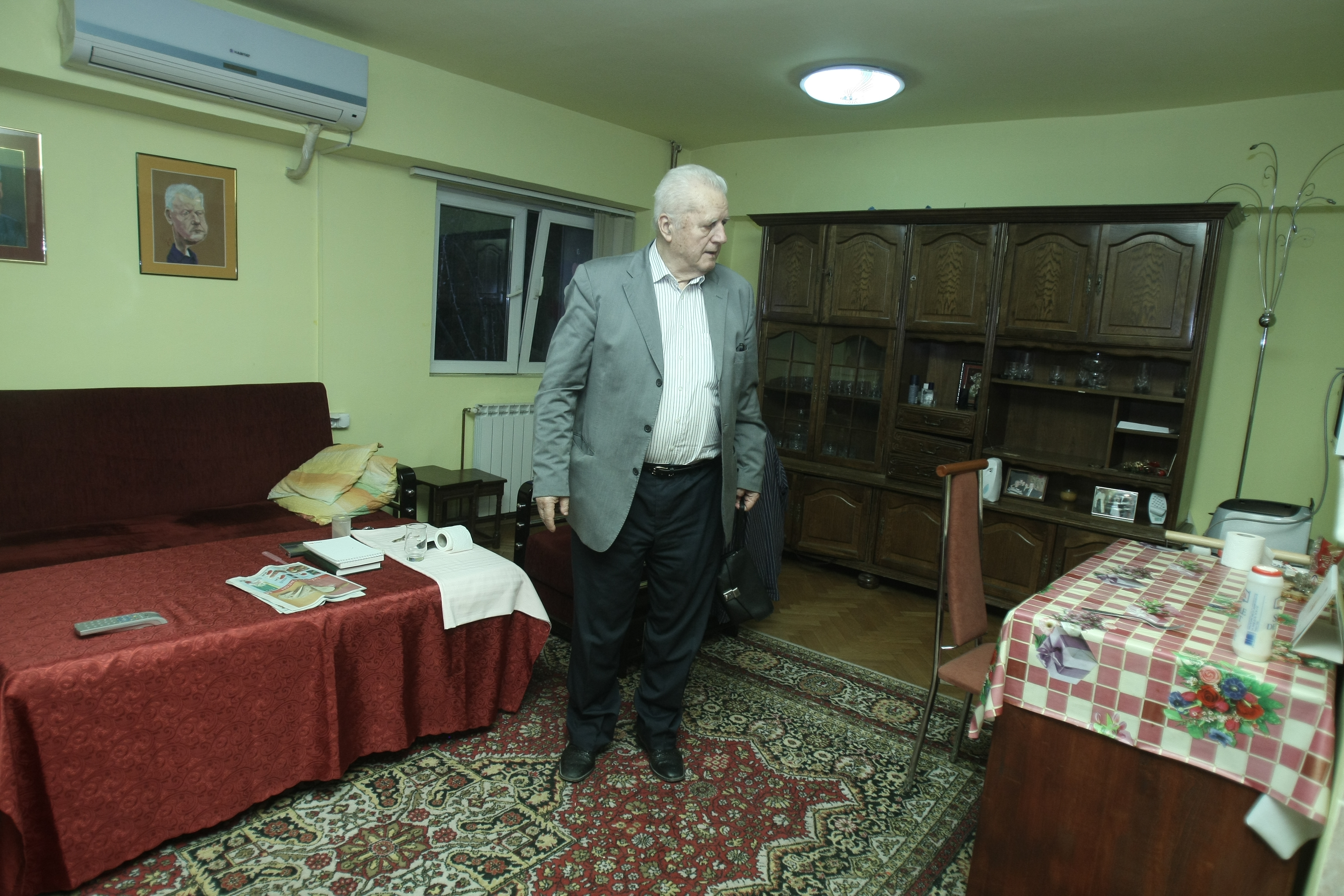 EXCLUSIV! Știați că Pădureanu a fost însurat? Vorbește în premieră despre divorț! A înșelat-o nea Jean pe Tanti Pușa? GALERIE FOTO