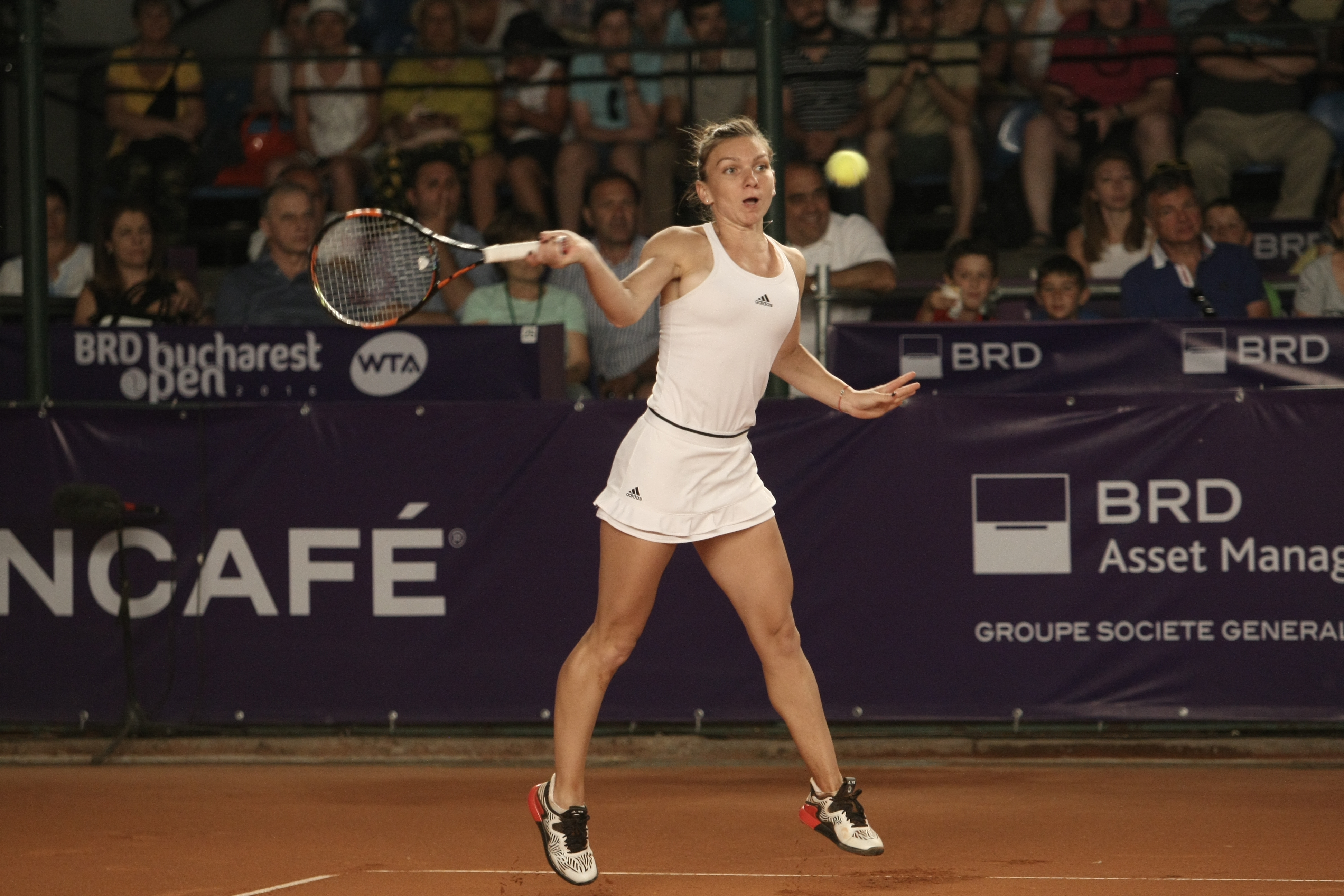 Openul de tenis al României. Cele mai spectaculoase instantanee surprinse la meciul Simonei Halep / GALERIE FOTO