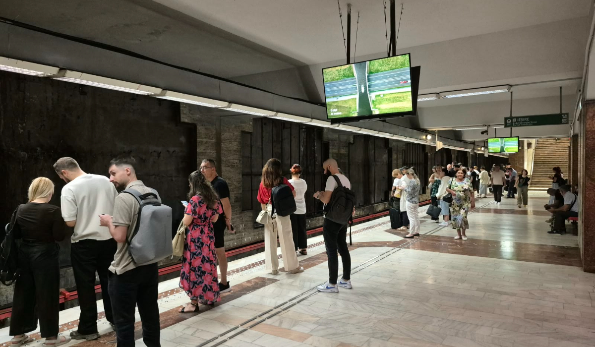 Aglomerație la metrou în București, 9 septembrie 2026
