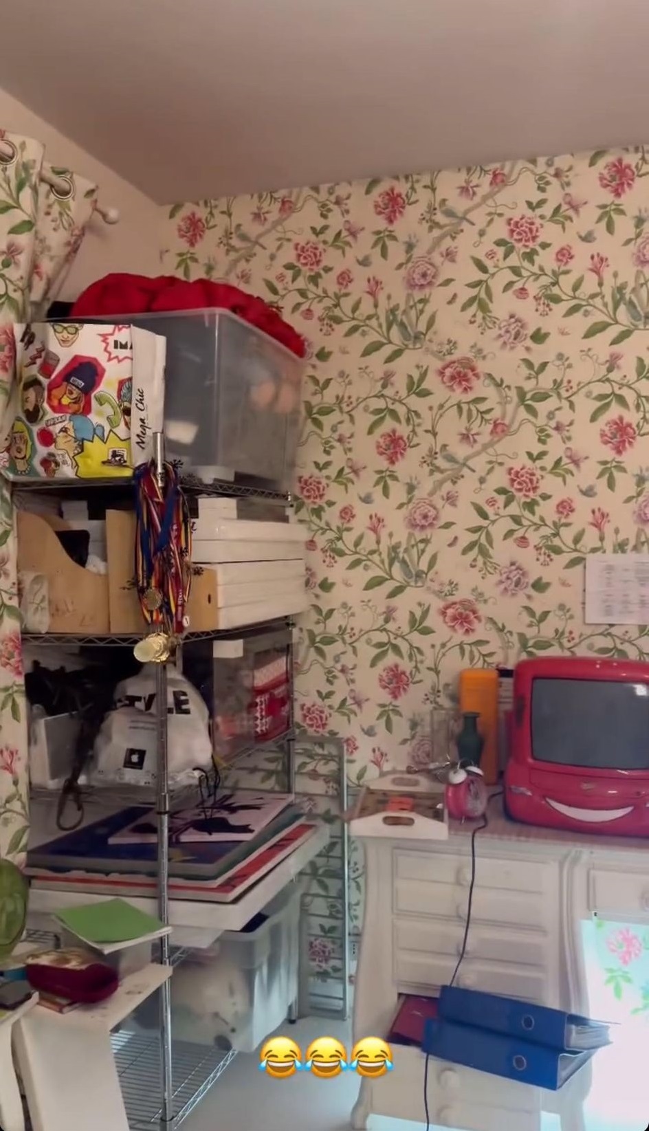 Imagini cu camera în care a copilărit Alexia Eram. Fiica Andreei Esca și-a cumpărat singură un apartament de 200.000 de euro