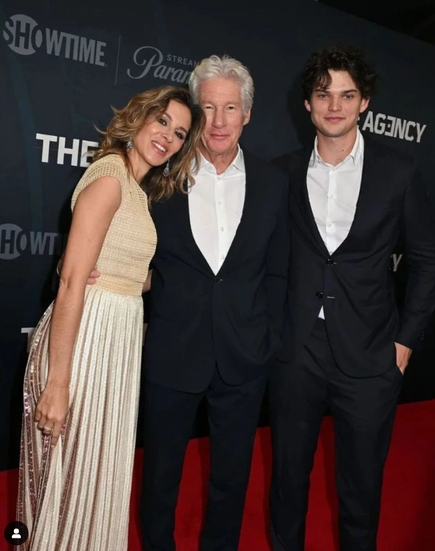 Richard Gere s-a mutat în Spania de dragul soției și spune că este mai fericit ca niciodată. „A fost foarte generoasă oferindu-mi șase ani în care a trăit în lumea mea”