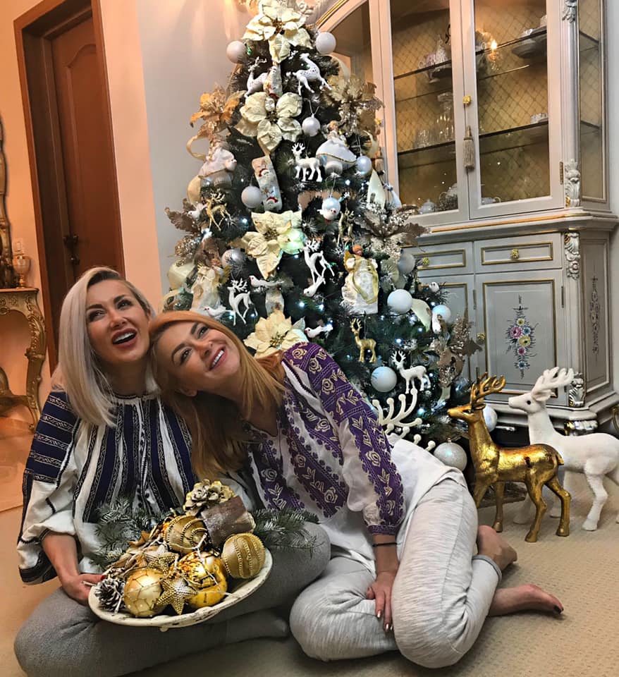 Incredibilă declarație a Denisei de la Bambi despre sora sa. "Acreala ta, morala interminabilă despre dezordine și logoreea când ești nevorbită" | FOTO