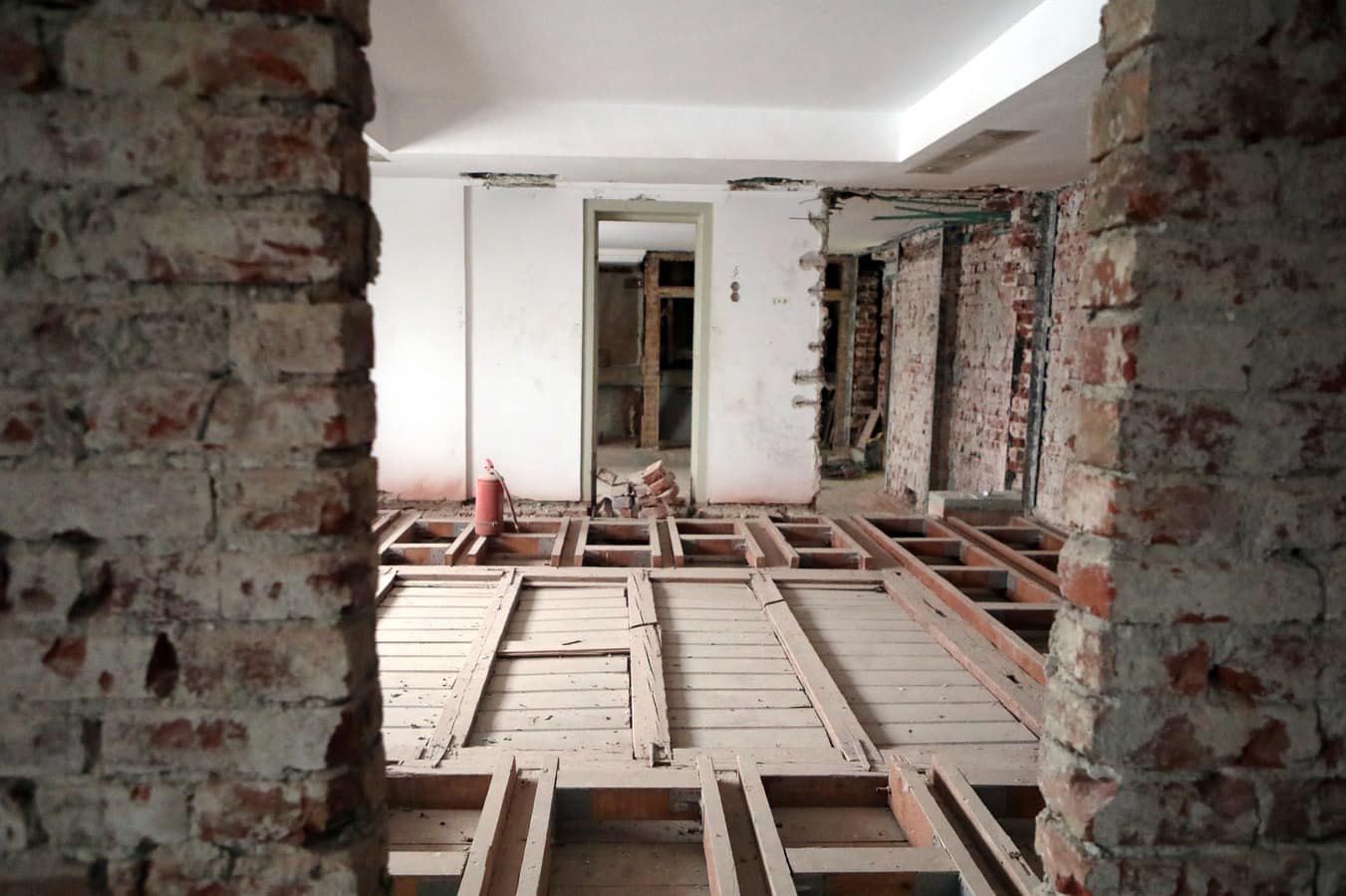 Ministerul Culturii dă în judecată firma care a consolidat Muzeul Enescu. Cum arată clădirea, după doi ani de lucrări - FOTO