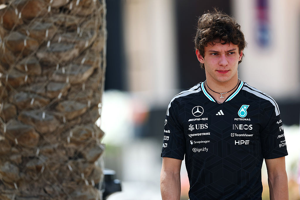 Bevonták a jogosítványát, nagy bajban a Forma–1 sztárpilótája