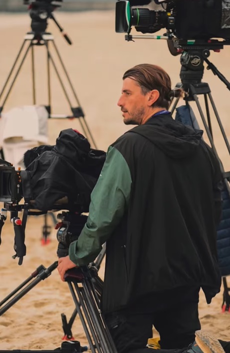 Imagini din culisele Asia Express 2025, care începe la toamnă. Cameramanii filmează din noroaie, iar Irina Fodor înfruntă ploaia și vântul
