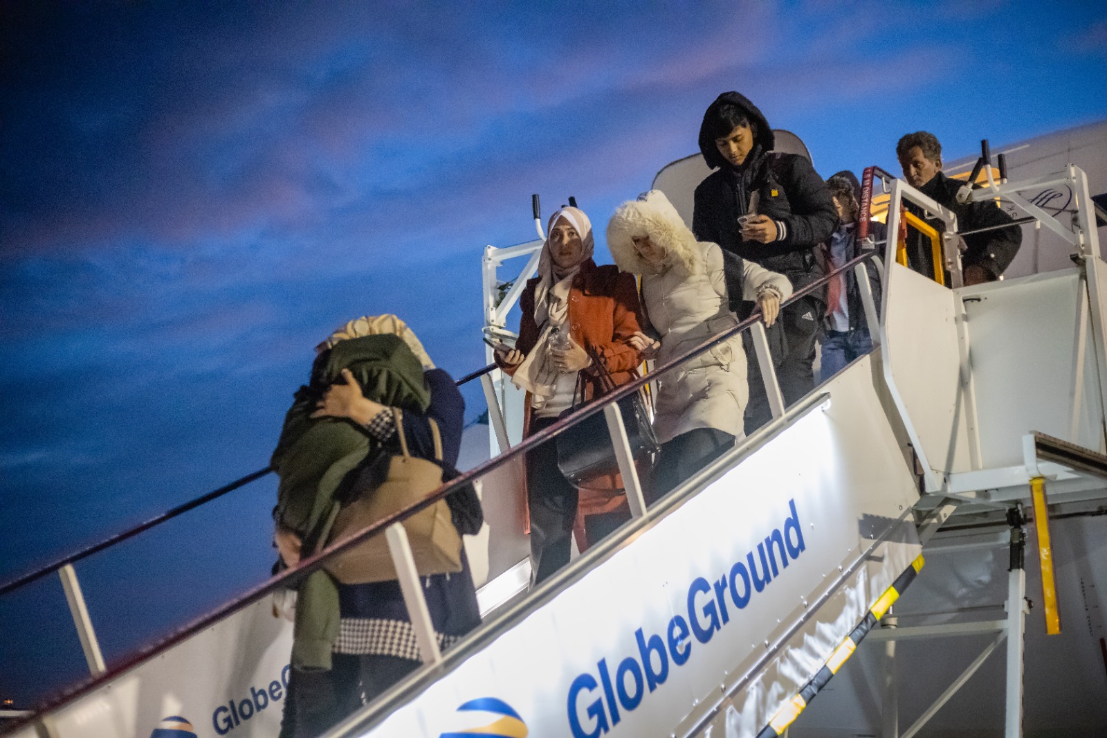 Alți 86 de români evacuaţi din Fâşia Gaza au ajuns în țară. Câți au mai rămas de adus