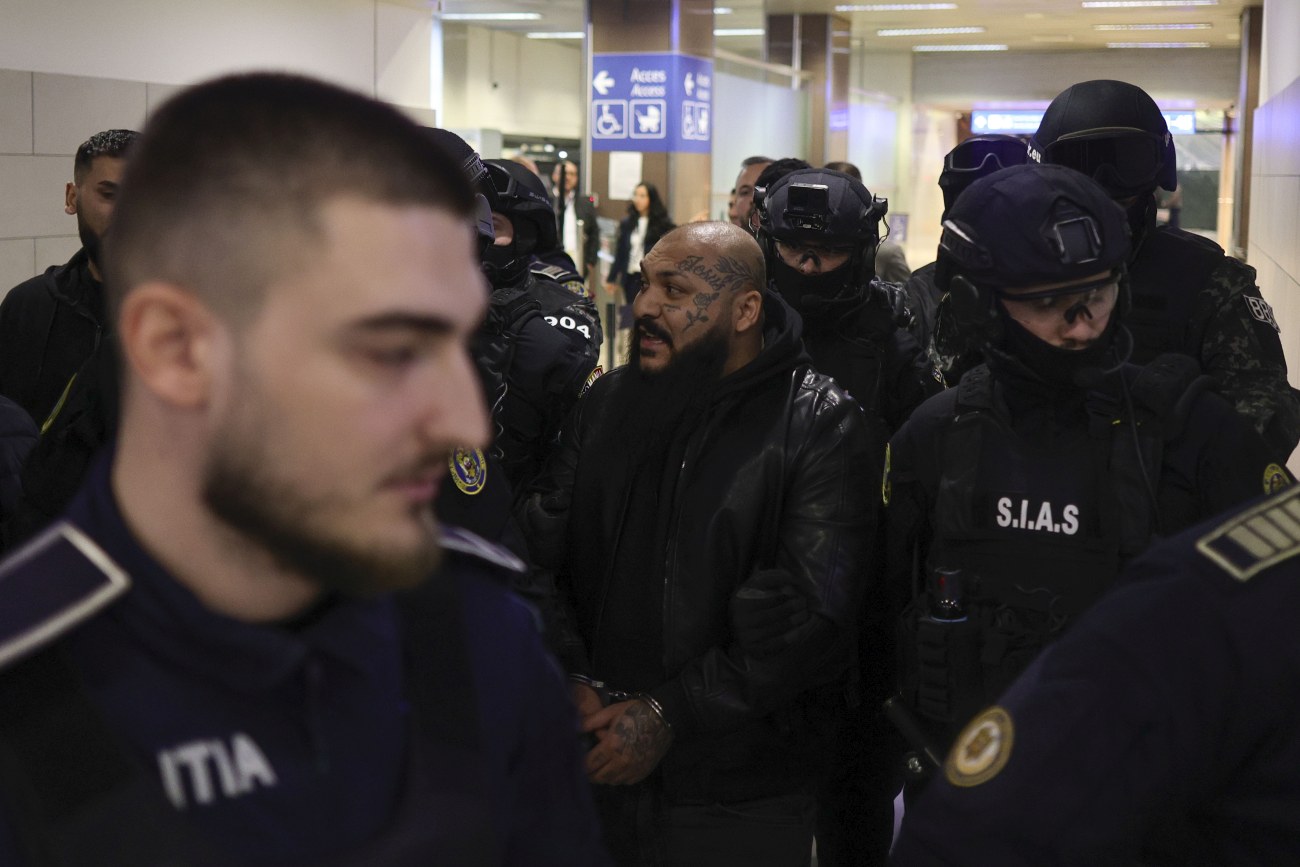 Dani Mocanu și Ionuț Nando Mocanu au fost extrădați din Italia și vor face închisoare pentru tentativă de omor | VIDEO