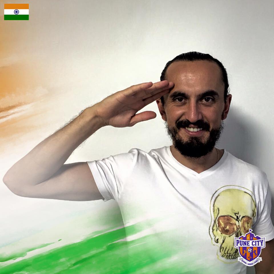 Mutu a plecat în Turcia, pentru a se alătura lotului indienilor de la Pune City. Până atunci, a salutat India, de Ziua Independenței