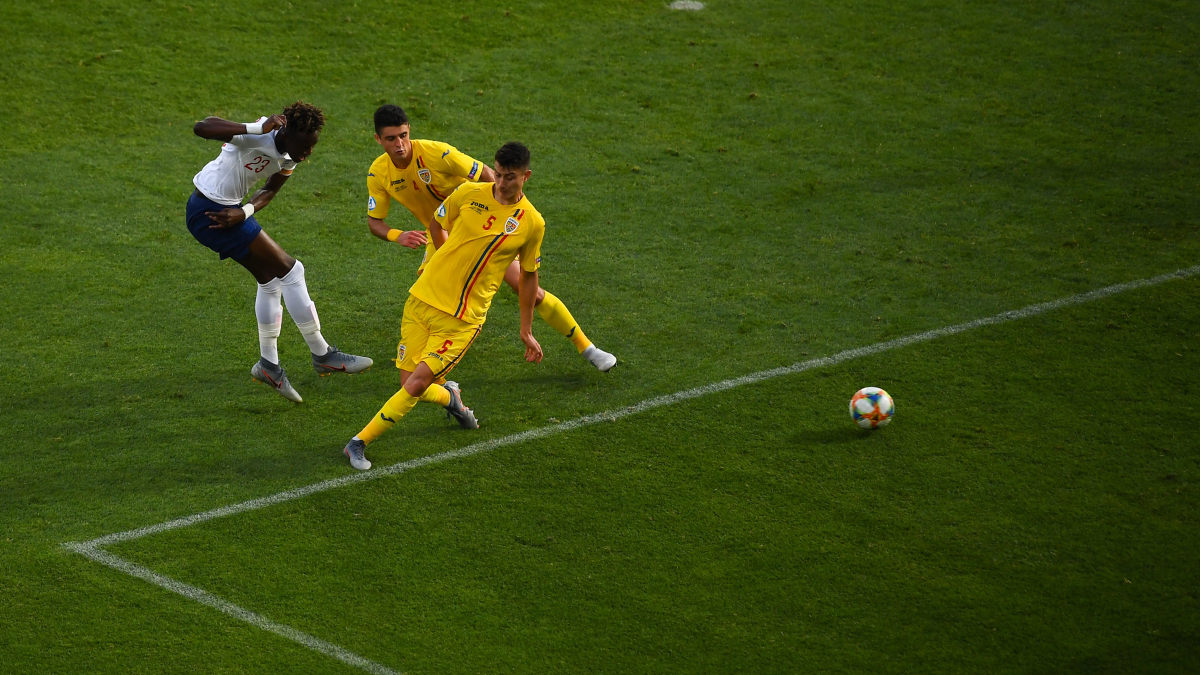 Toate reacțiile după România U21 - Anglia U21, 4-2 la Euro 2019 din Italia. ”Suntem generația de fier”. Rădoi: ”Mbappe Coman mi-a dat o palmă” / FOTO&VIDEO