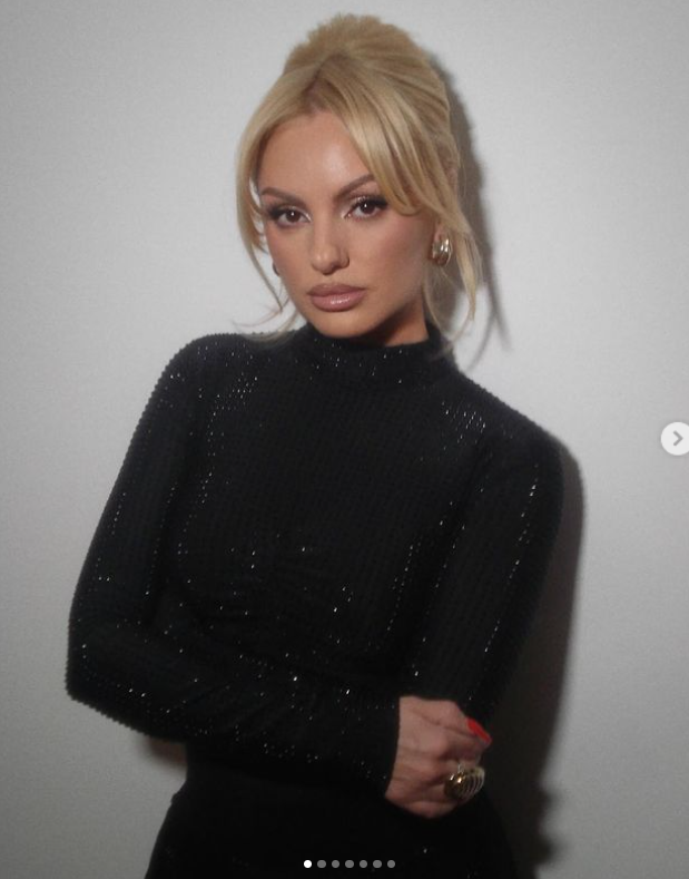 Cum a apărut Alexandra Stan la un eveniment. Declarațiile neașteptate făcute de artistă. „Dispar așa în ceață, nu mai mă găsești”
