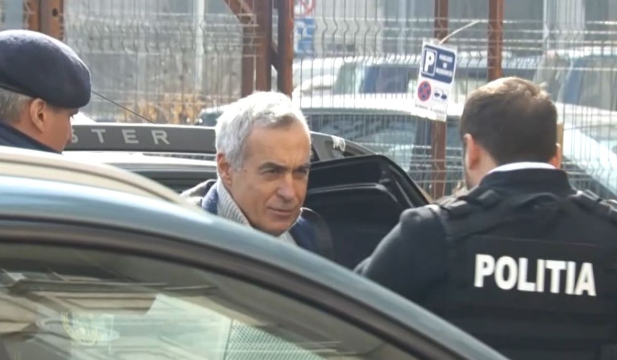 Ce program ar fi avut Călin Georgescu azi. Actorul Dorel Vișan l-a dat de gol după ce a fost oprit de polițiști: „Comicul mizerabil”
