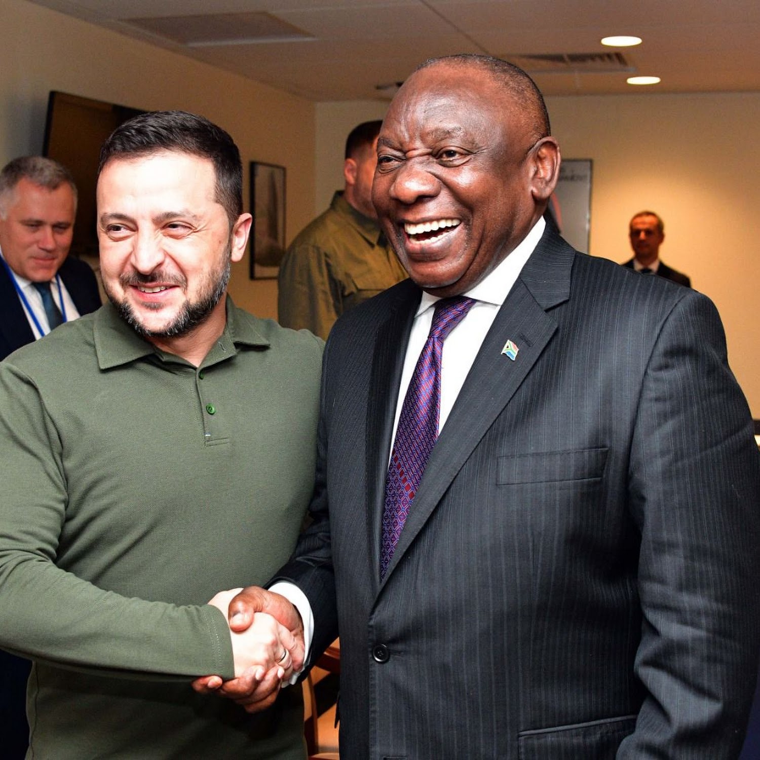 Ukrainian President Volodymyr Zelensky meets with President Cyril Ramaphosa in South Africa amid rising global tensions and shifting alliances.