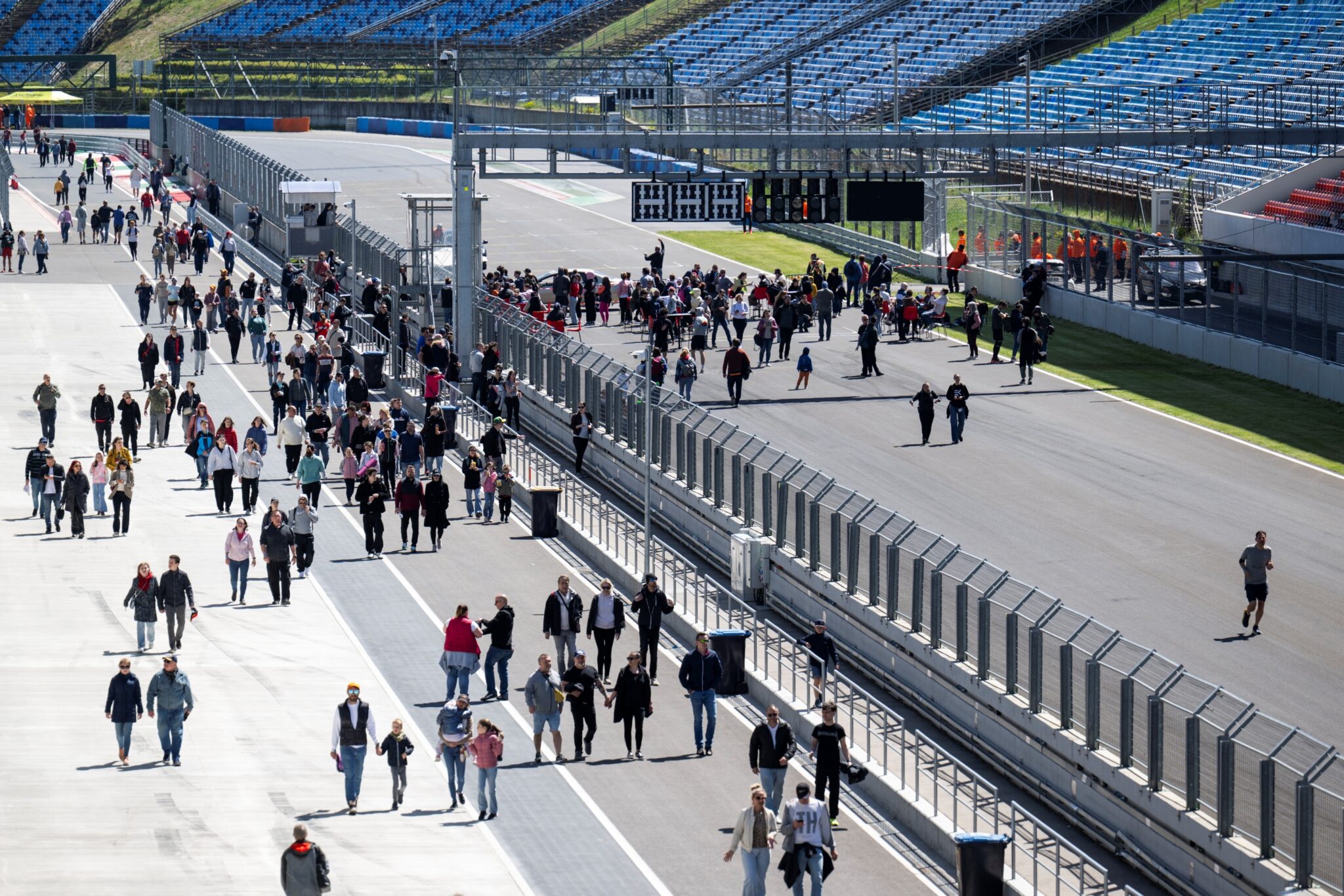 Hungaroring a fost redeschis. Circuitul de Formula 1 din Ungaria a trecut prin cea mai mare renovare din istoria sa