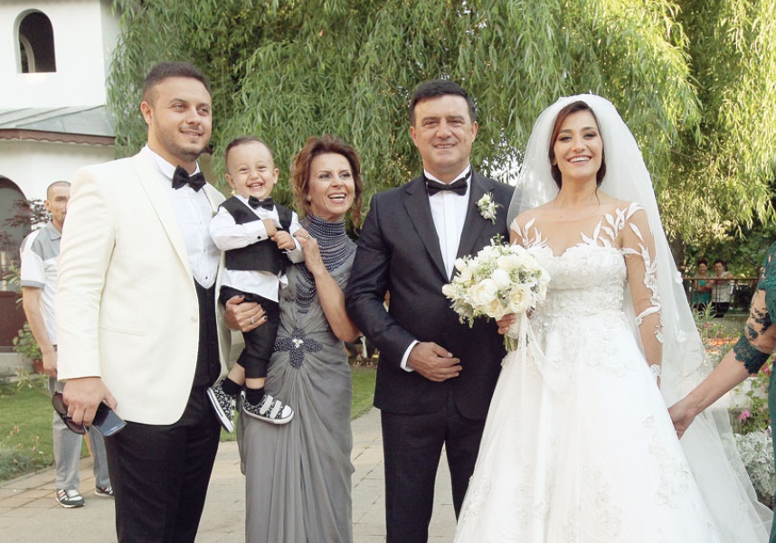 Claudia Pătrășcanu nu are nimic pe numele ei: „Casa nu este a mea, mașina nu este a mea”. Ce face cu banii pe care îi câștigă din muzică