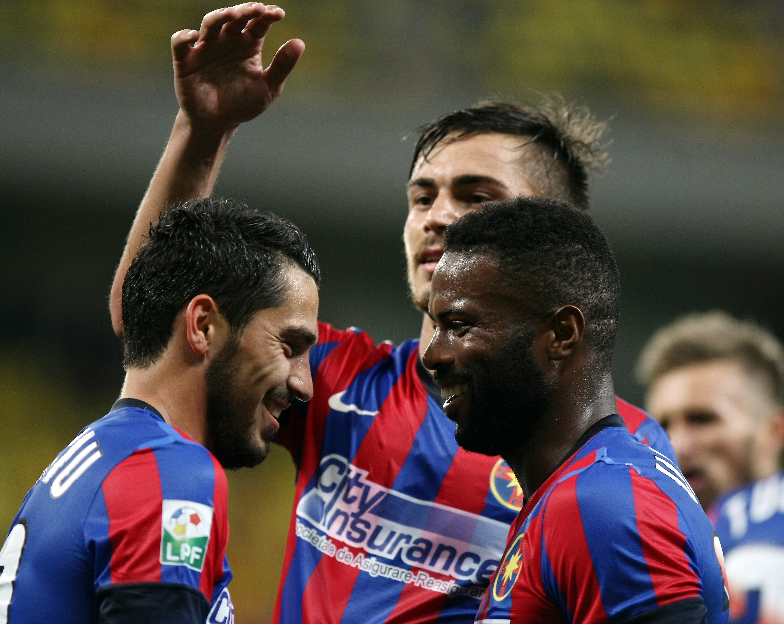 ASTRA - ASA 3-1 şi STEAUA - FC BOTOŞANI 2-0. Rocada mare / VIDEO