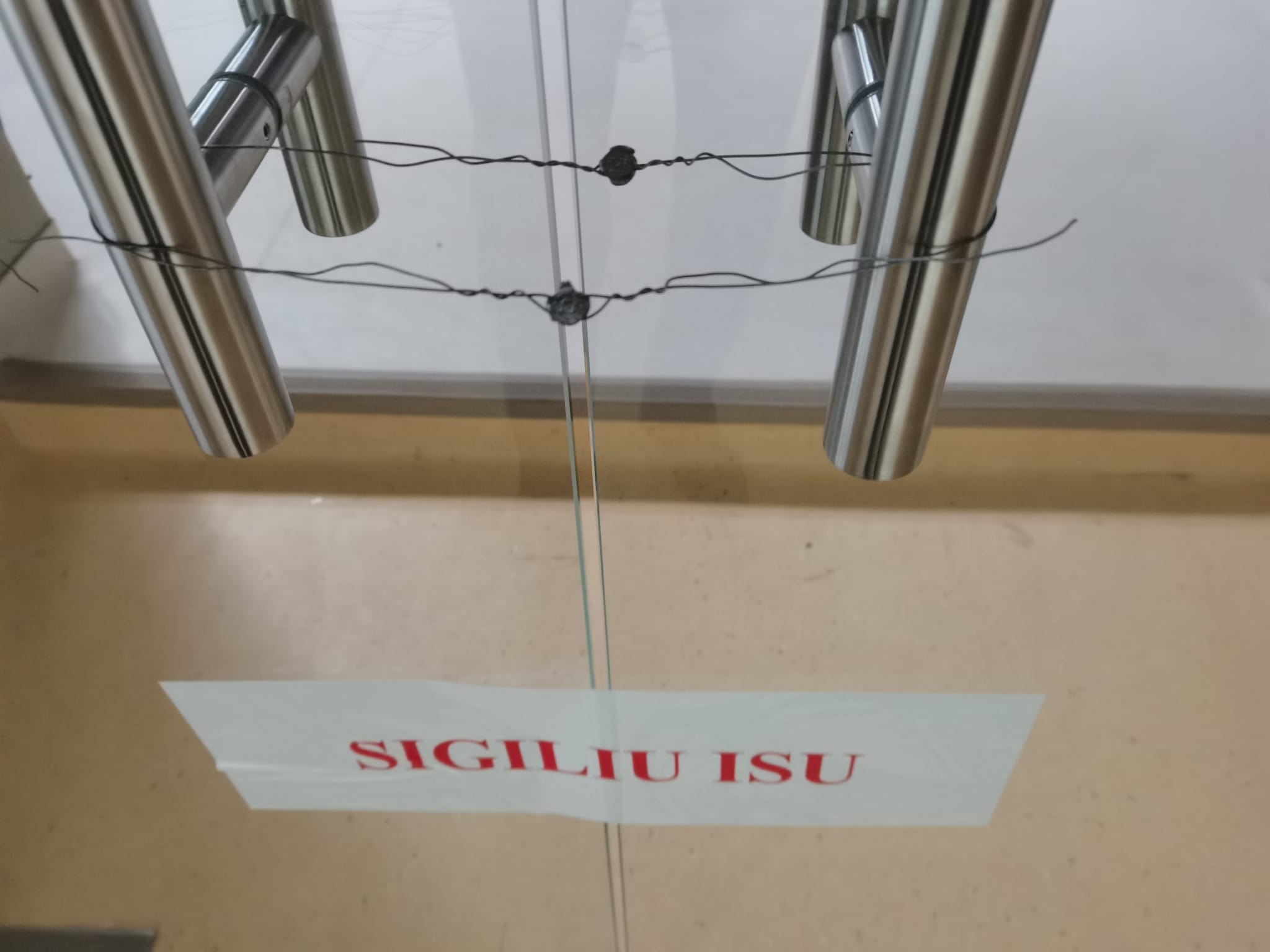 Controale neanunţate ale IGSU în zeci de cluburi din Bucureşti, Cluj şi Iaşi. Funcţionarea a trei localuri, oprită temporar