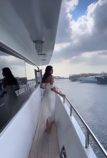 Mădălina Pamfile s-a căsătorit în Dubai. A avut o rochie de mireasă spectaculoasă
