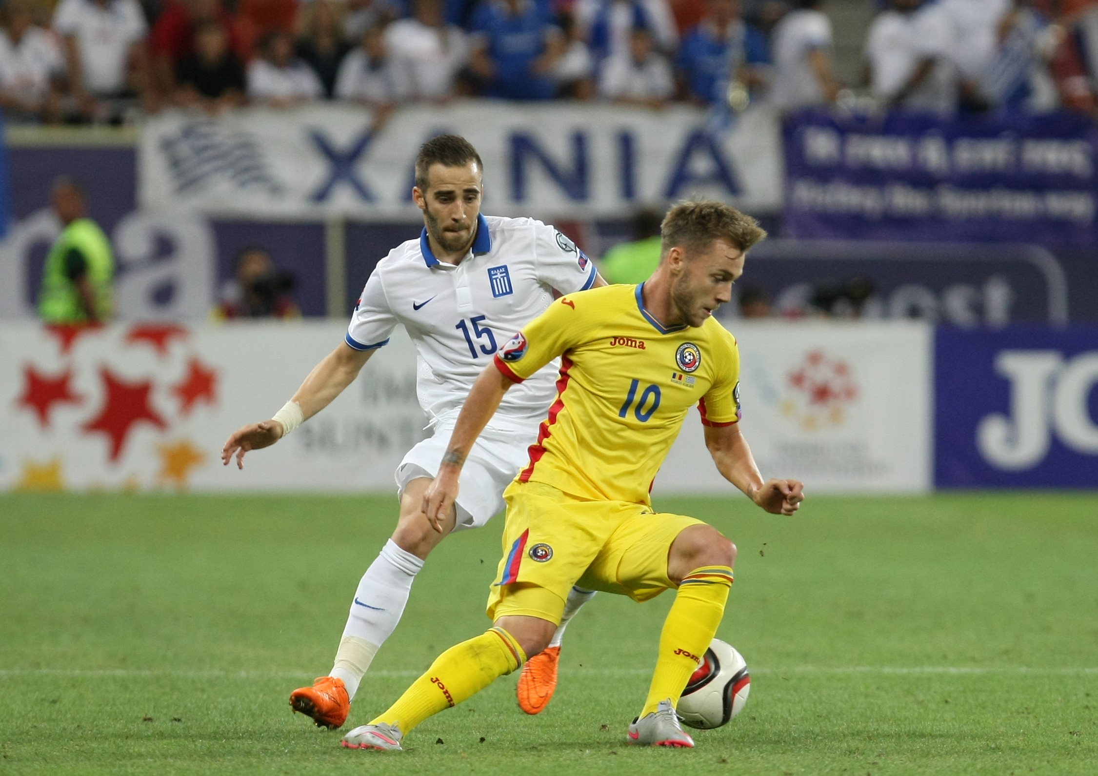 Apărare beton, atac de carton! Naționala României gâfâie în drum spre Euro 2016. Avem cea mai bună defensivă din istorie, dar suntem în pragul cele mai mari crize ofensive din ultimii 67 de ani