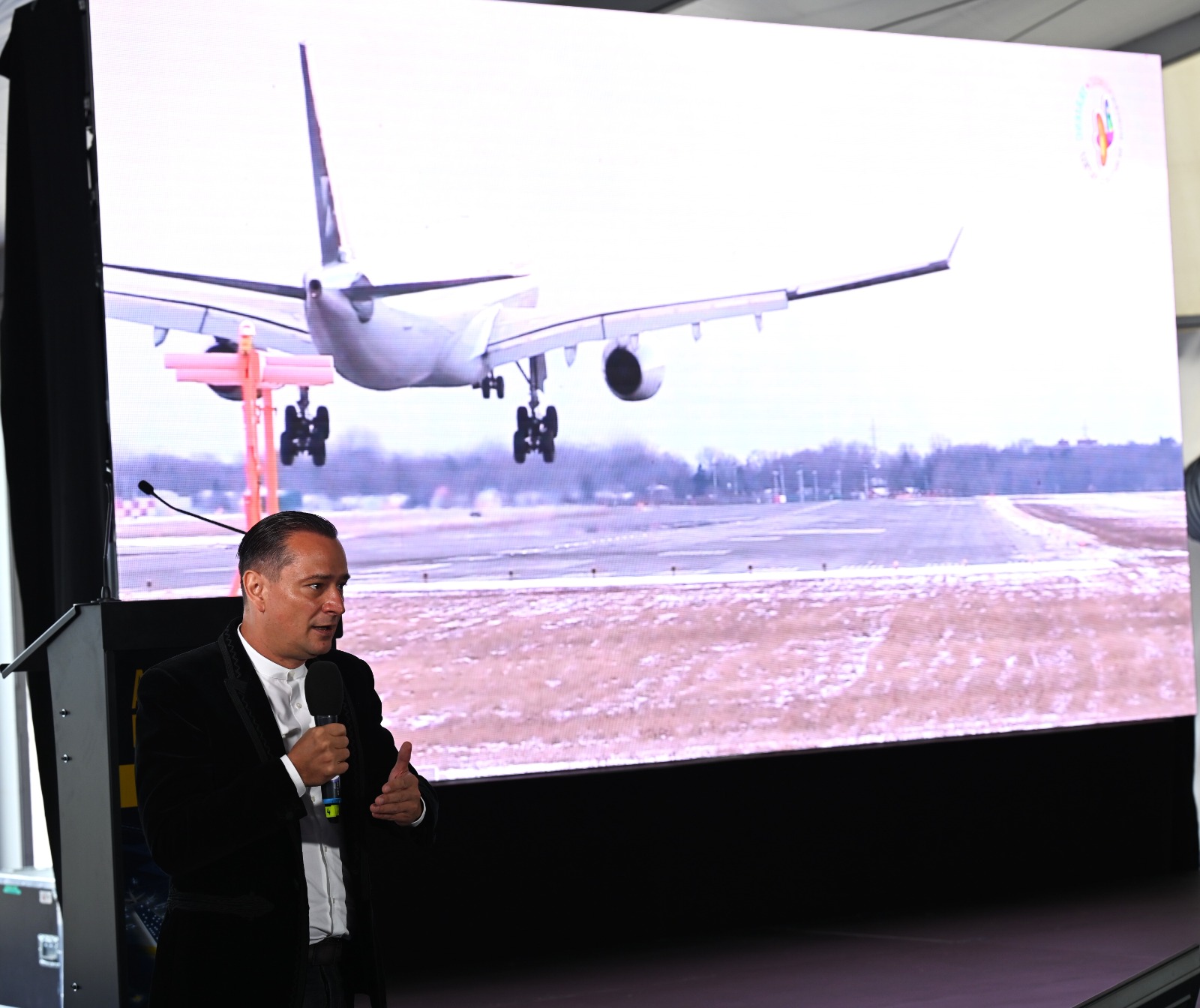 Aeroportul București-Sud, noua poartă de acces către Europa, va deservi peste 11 milioane de pasageri și va permite transportul a minimum 30.000 de tone de mărfuri în fiecare an