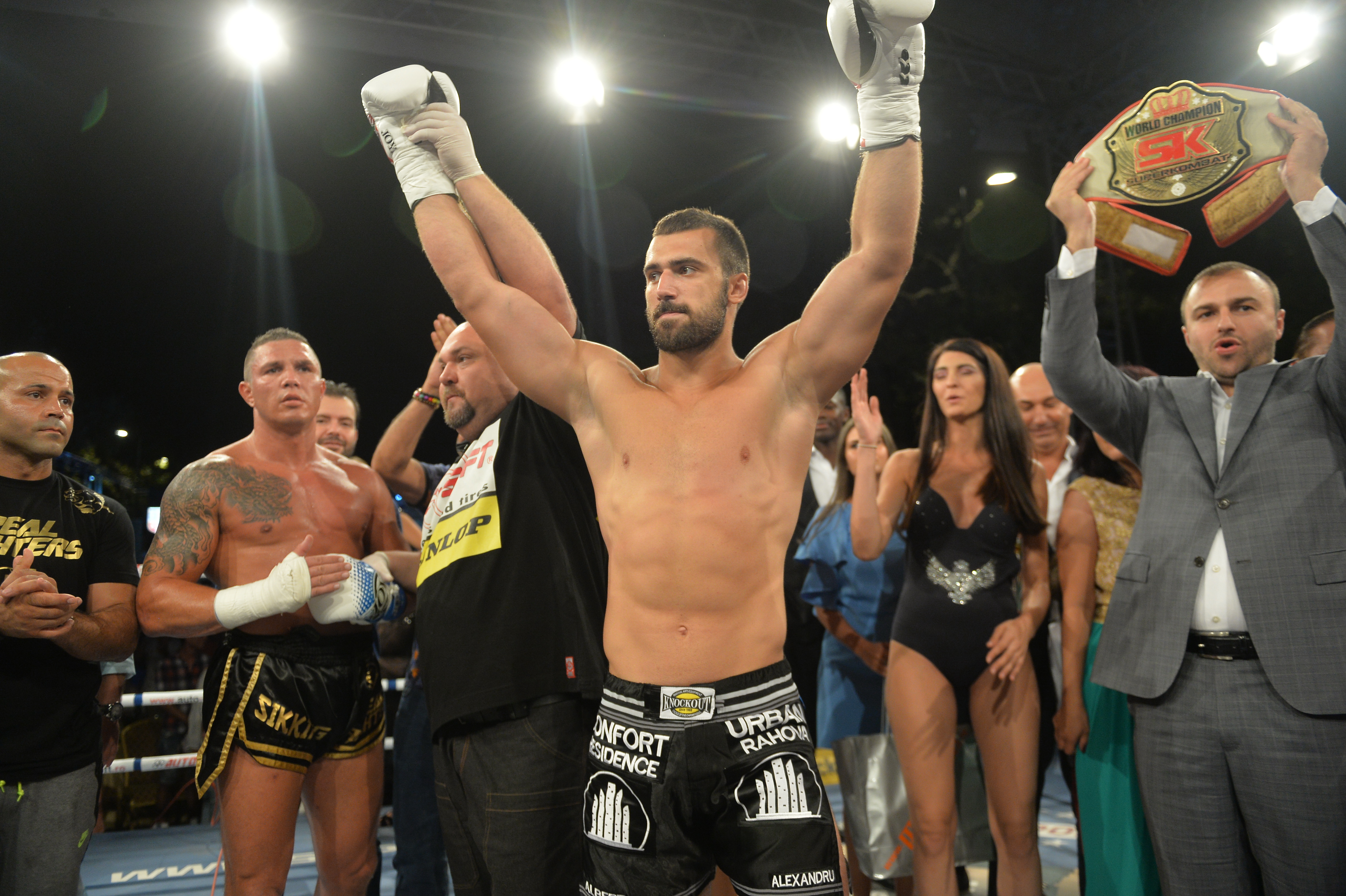 Andrei Stoica îşi păstrează centura de campion mondial / GALERIE FOTO&VIDEO