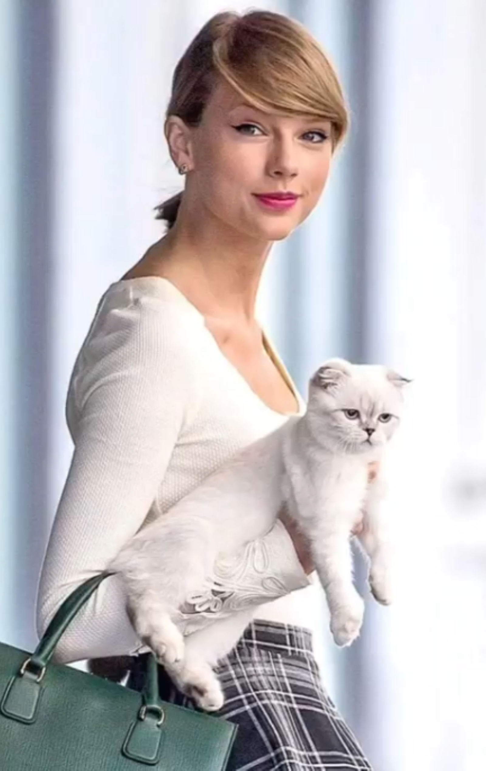 Cum l-a „ajutat” Taylor Swift pe un român să ajungă la BBC, după ce a creat o pagină de Instagram cu aproape un milion de urmăritori