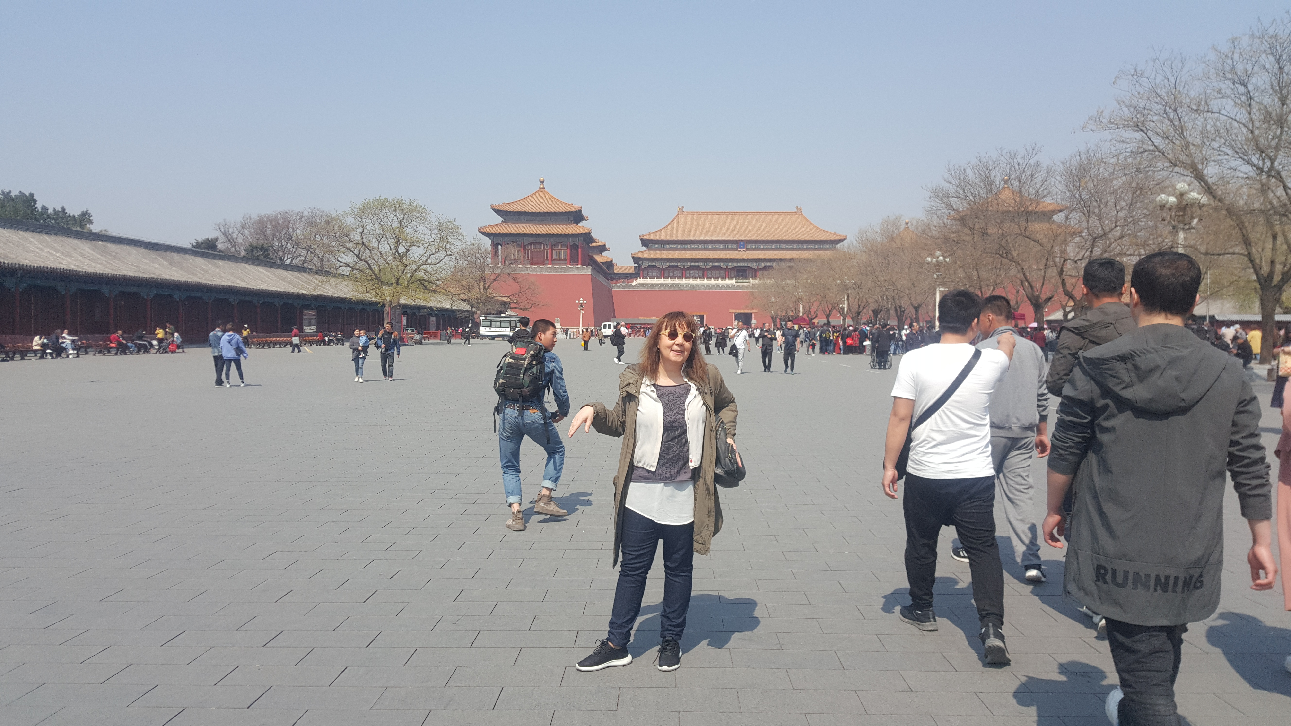 CORESPONDENȚĂ DIN BEIJING, CAPITOLUL 6 | Scriitoarea Doina Ruști, în Orașul Interzis